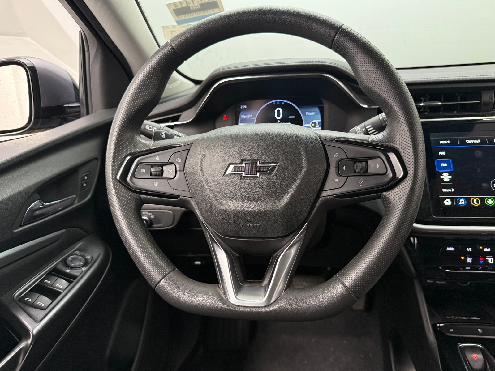 Thumbnail: 2023 Chevrolet Bolt EUV - 5