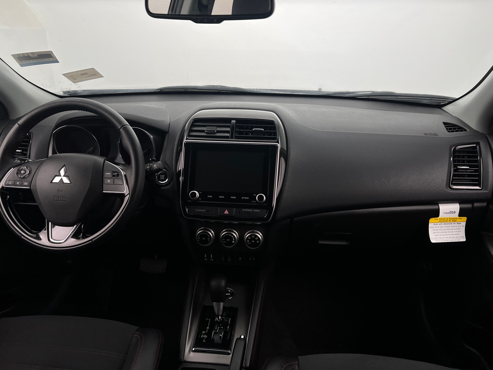 Thumbnail: 2024 Mitsubishi Outlander Sport - 2