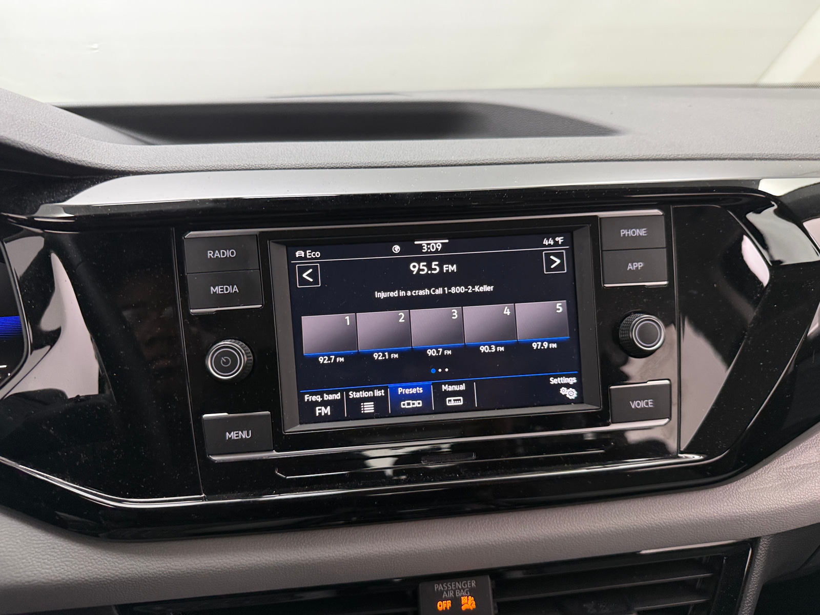 Thumbnail: 2024 Volkswagen Taos - 4