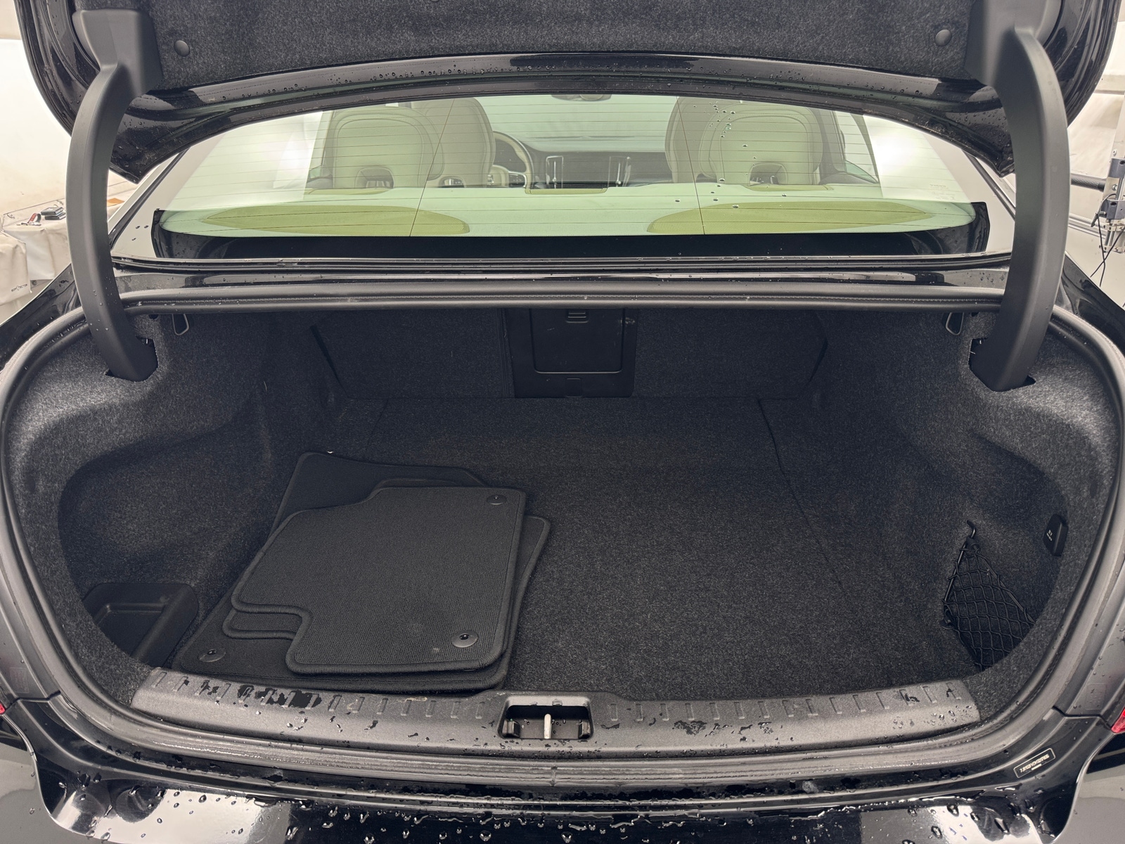 Thumbnail: 2019 Volvo S60 - 6