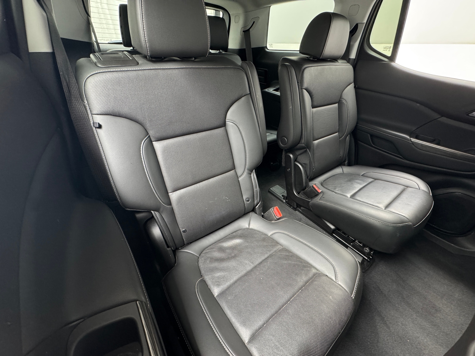 Thumbnail: 2022 GMC Acadia - 5