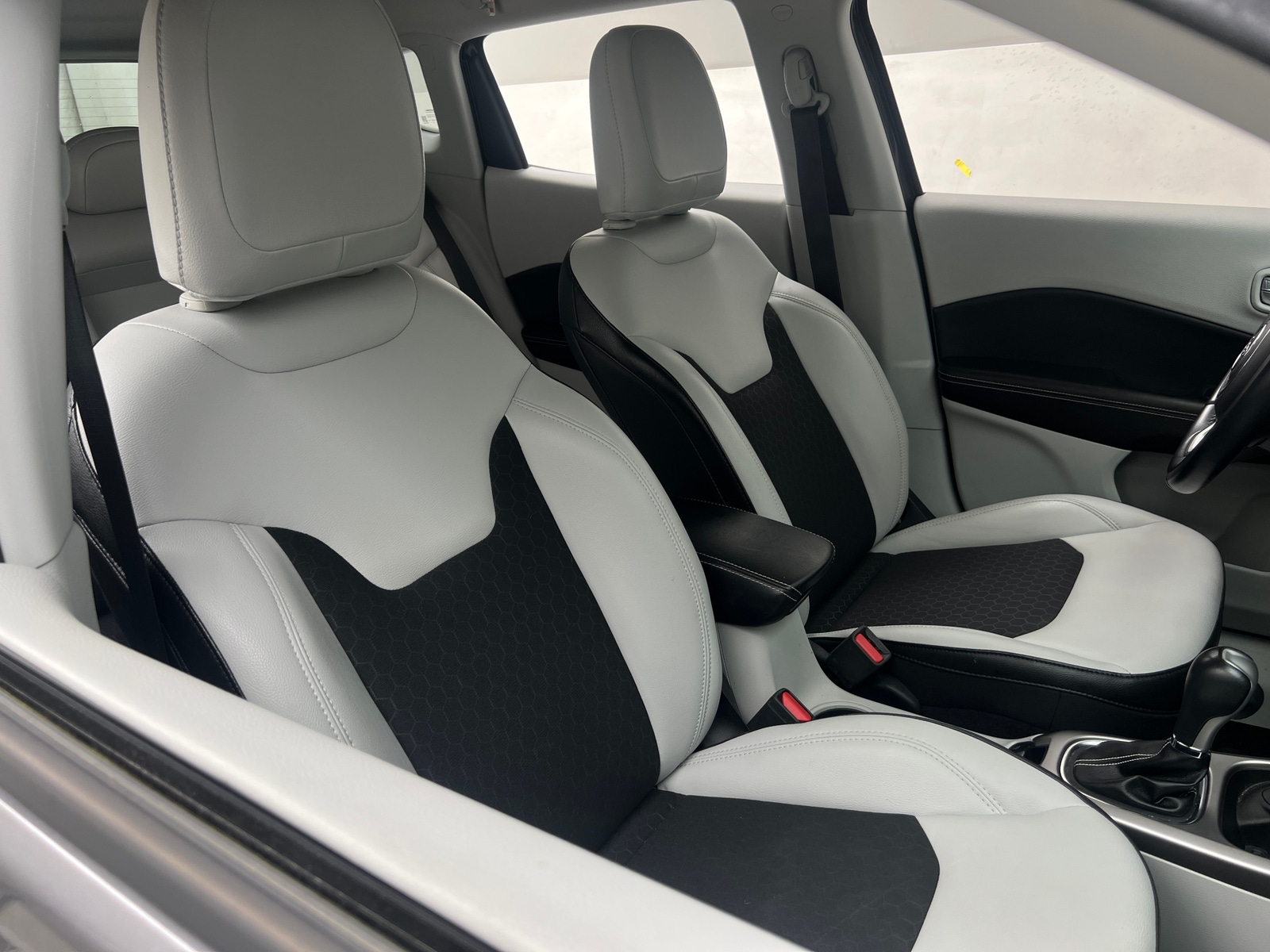 Thumbnail: 2018 Jeep Compass - 2