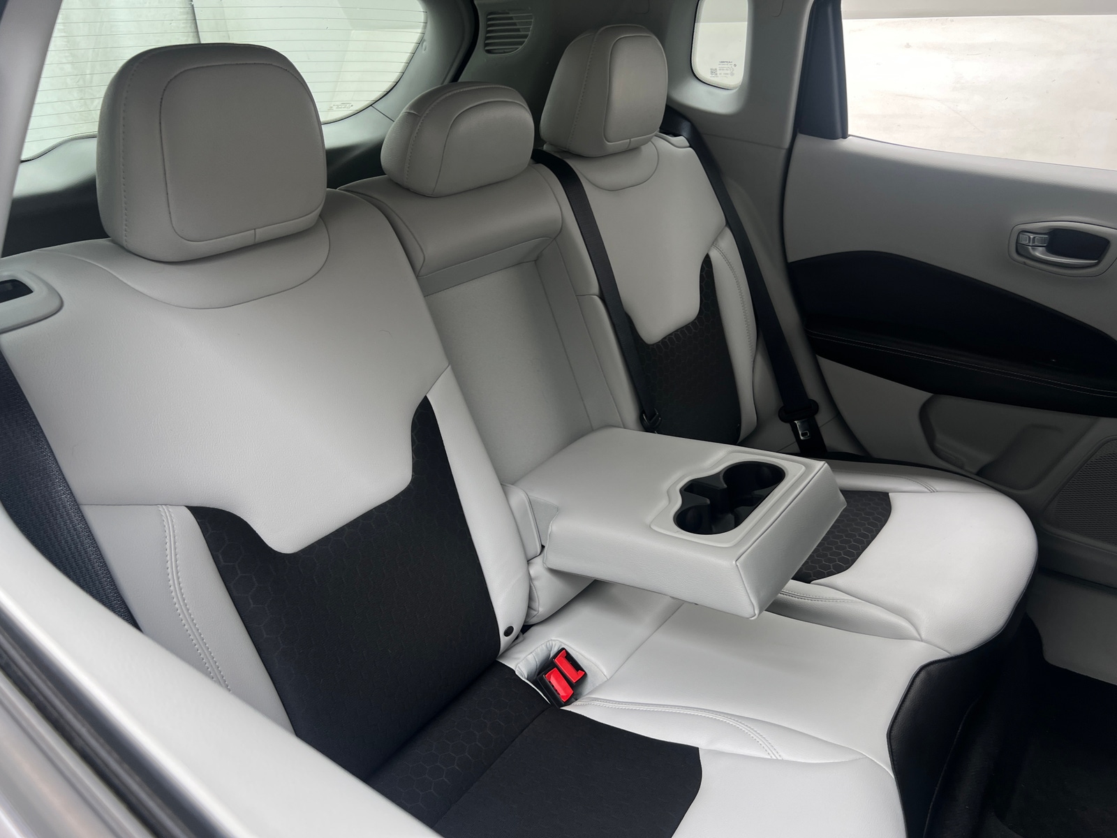 Thumbnail: 2018 Jeep Compass - 6