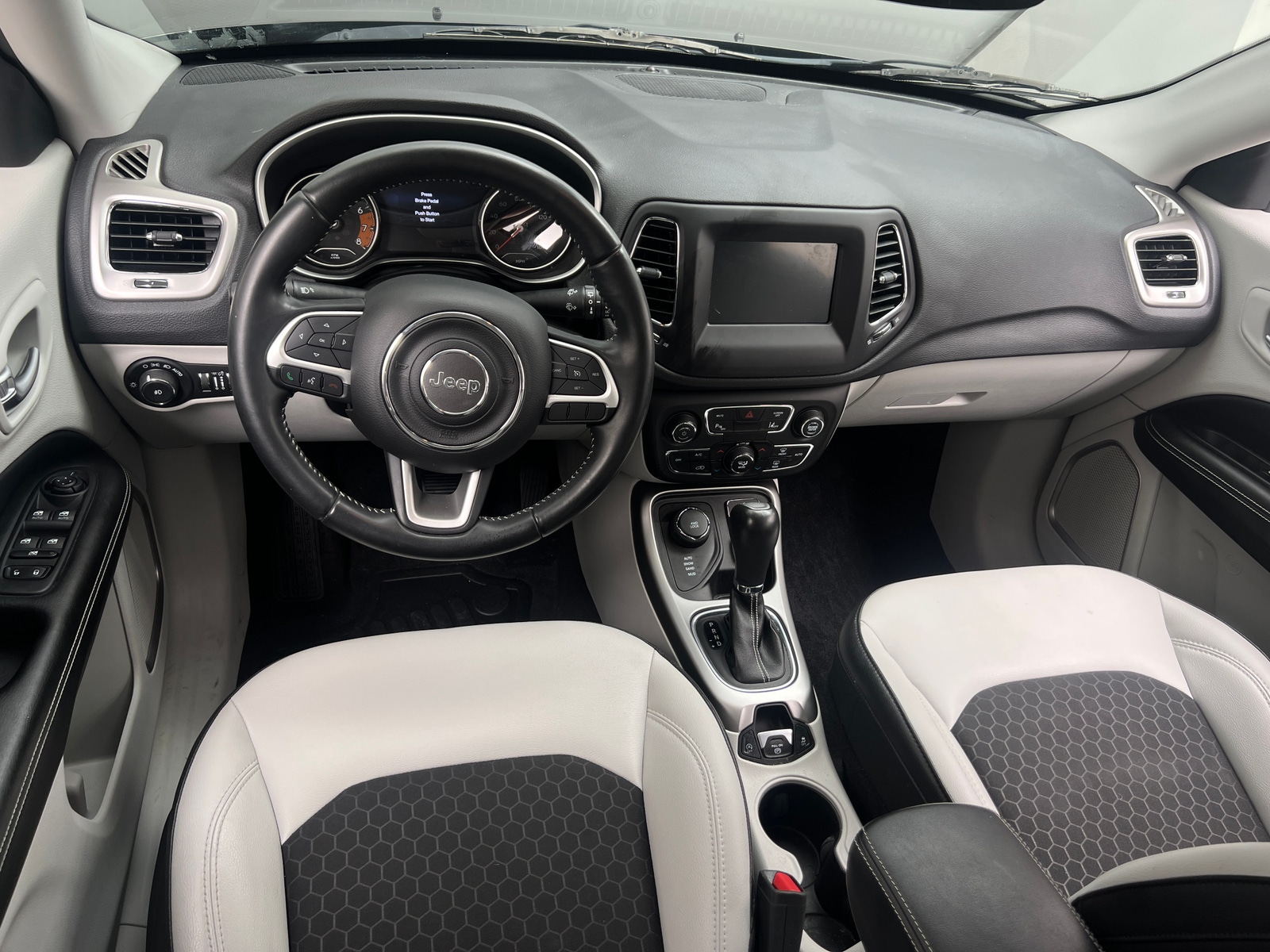 Thumbnail: 2018 Jeep Compass - 3