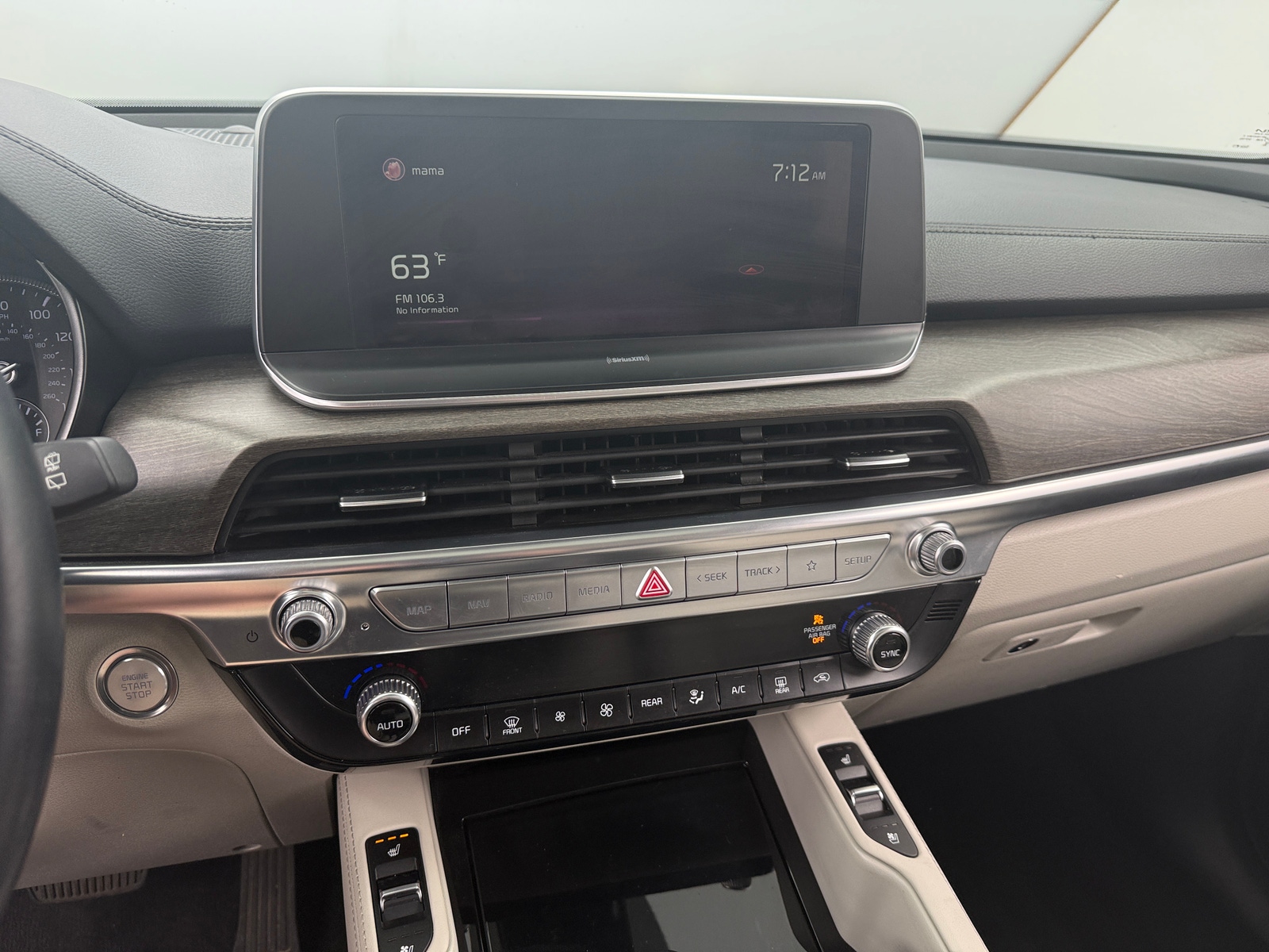 Thumbnail: 2022 Kia Telluride - 3