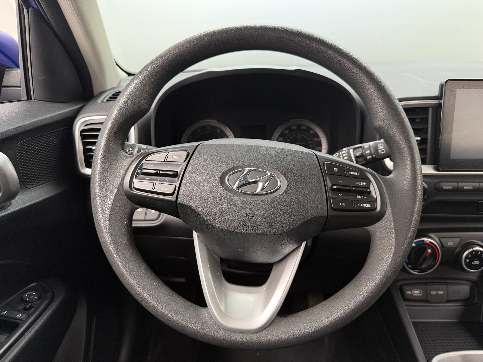 Thumbnail: 2022 Hyundai Venue - 5