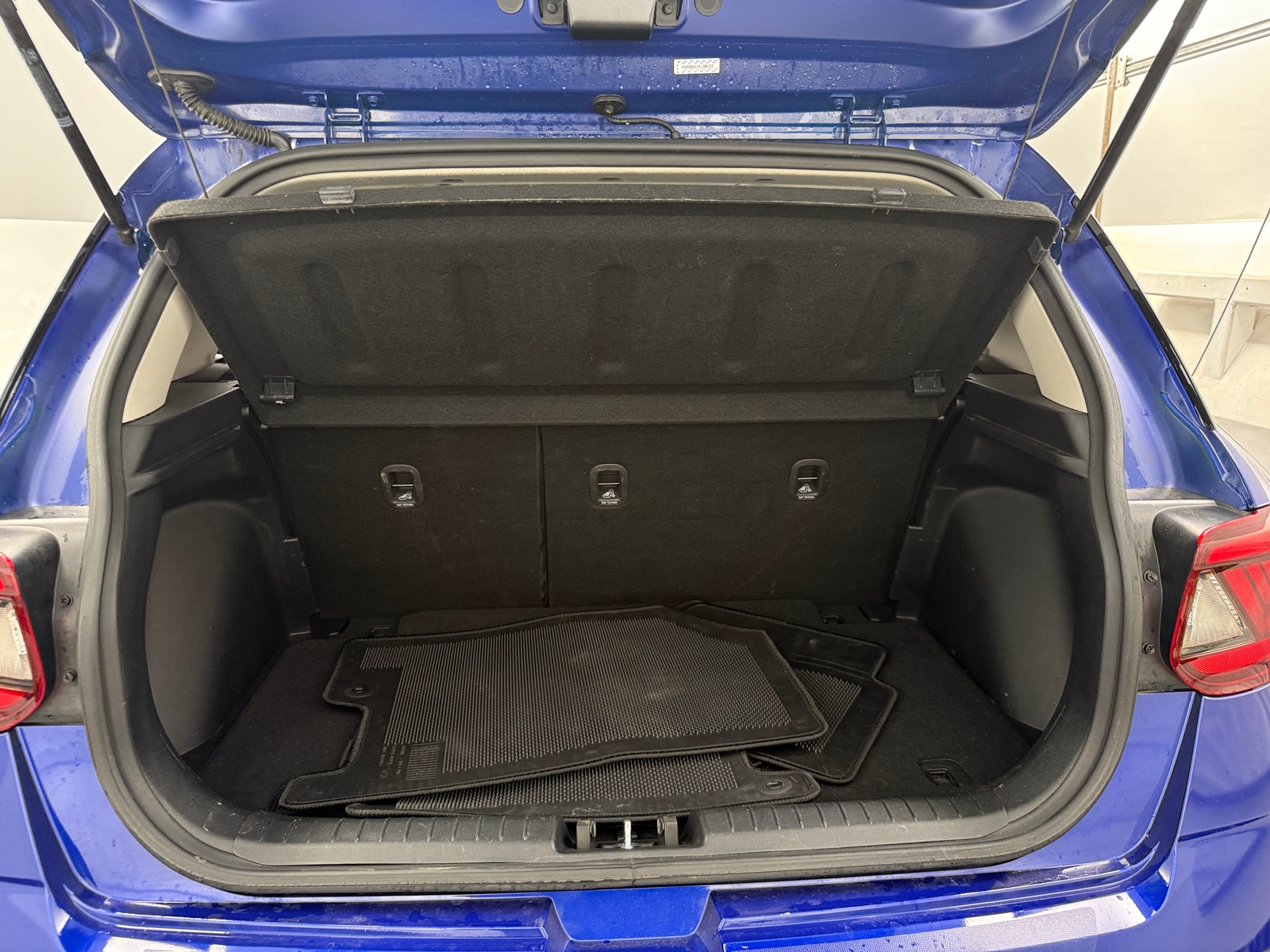 Thumbnail: 2022 Hyundai Venue - 7