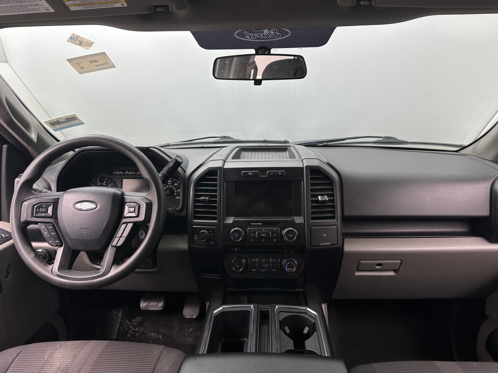 Thumbnail: 2018 Ford Econoline - 3