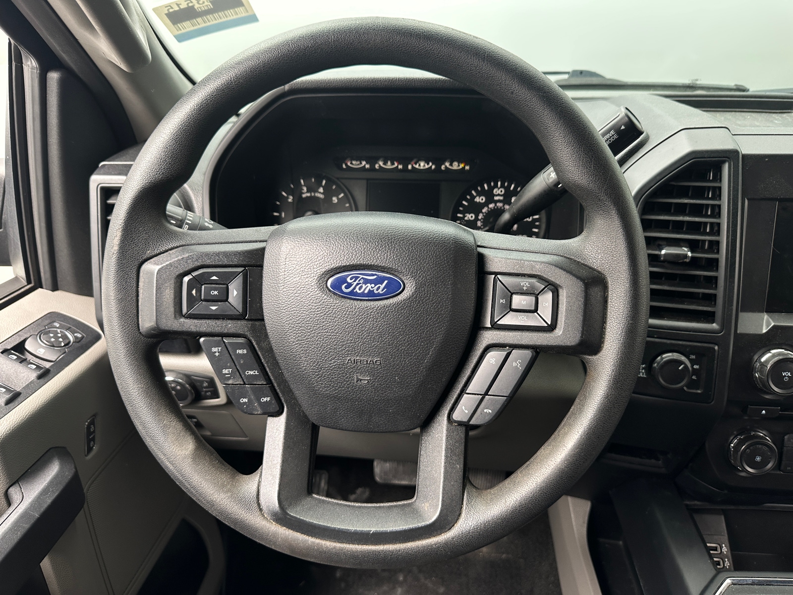 Thumbnail: 2018 Ford Econoline - 5