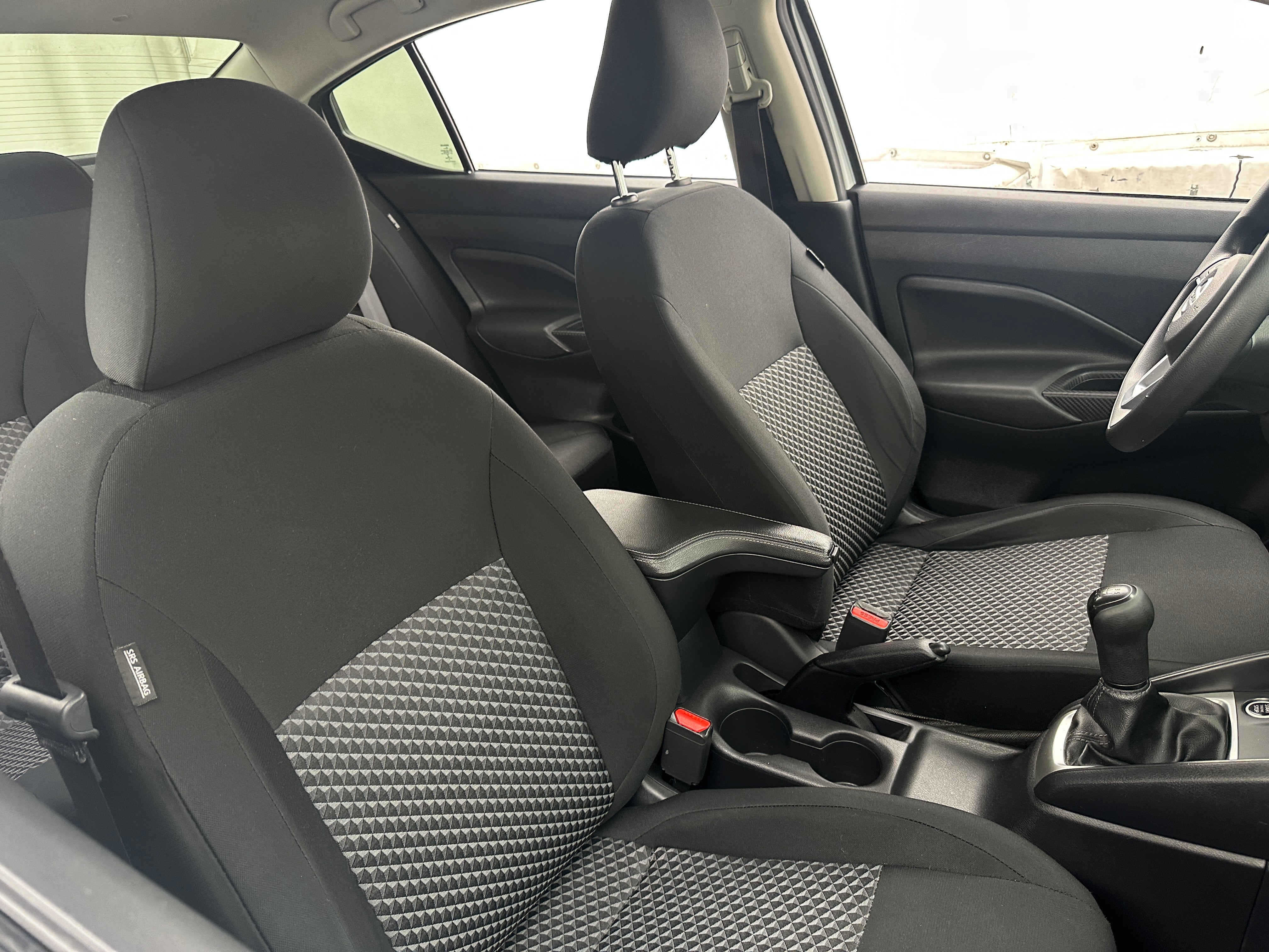 2021 Nissan Versa Sedan