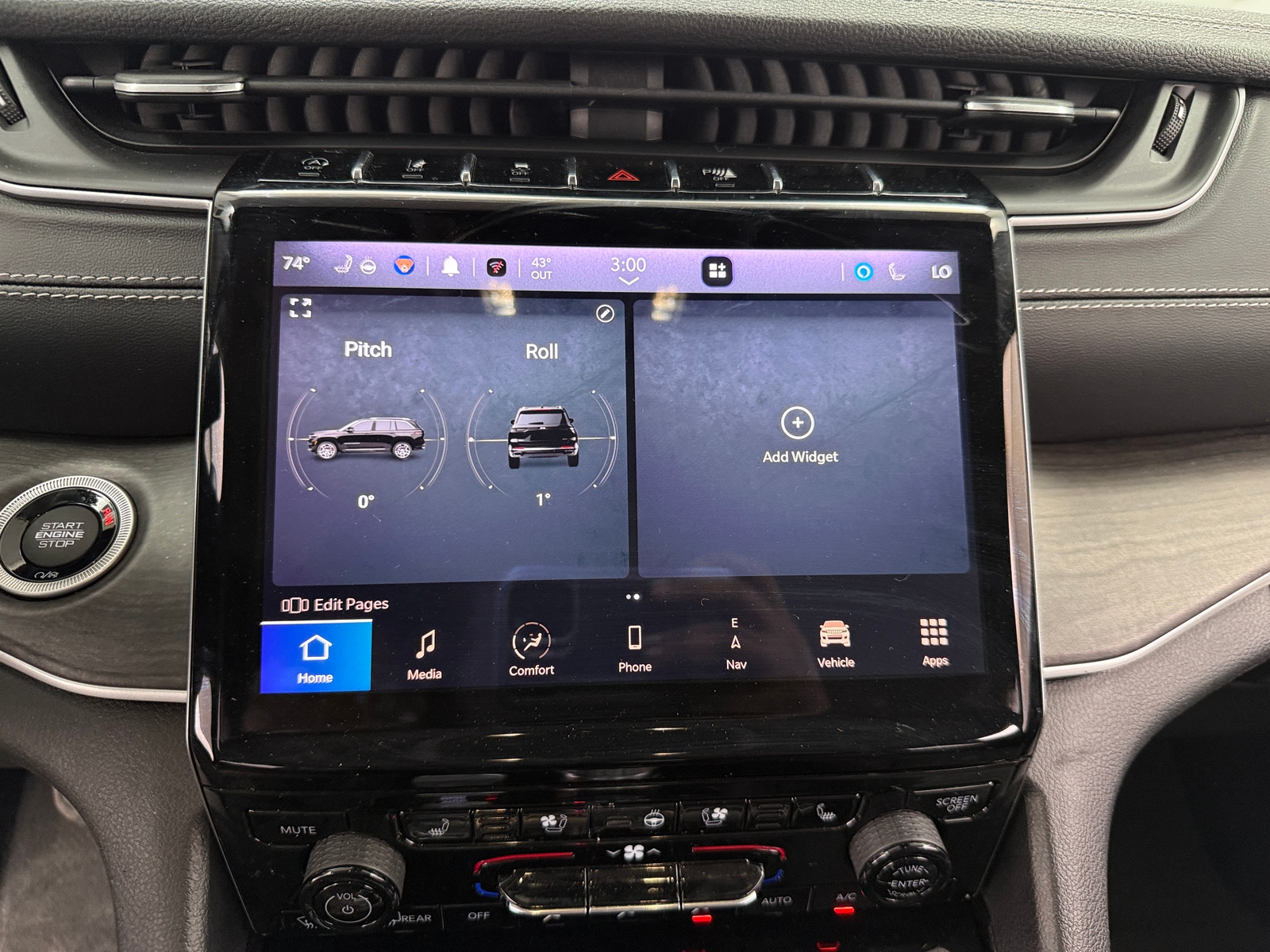 Thumbnail: 2023 Jeep Grand Cherokee - 3