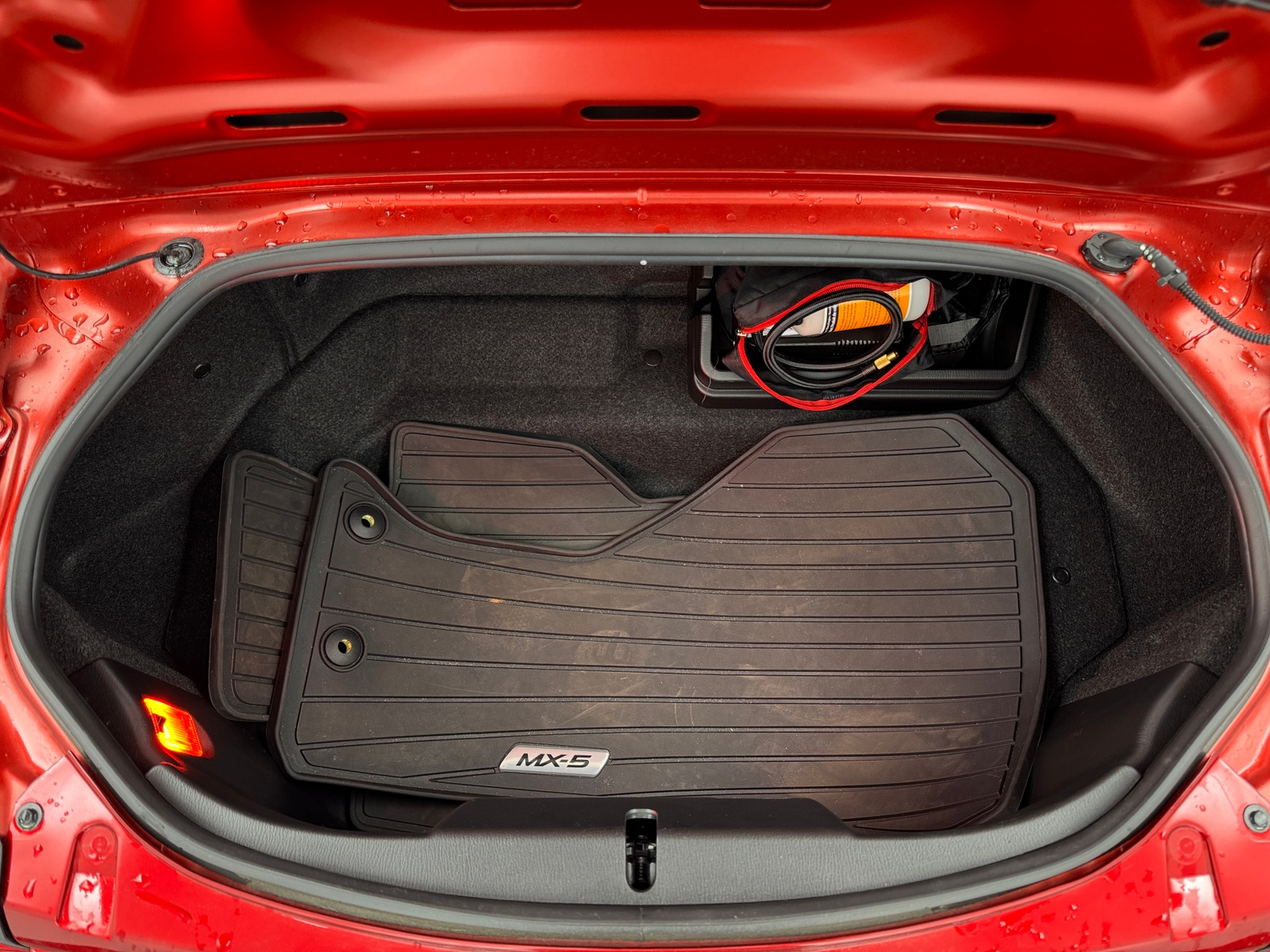 Thumbnail: 2020 Mazda MX-5 Miata - 5