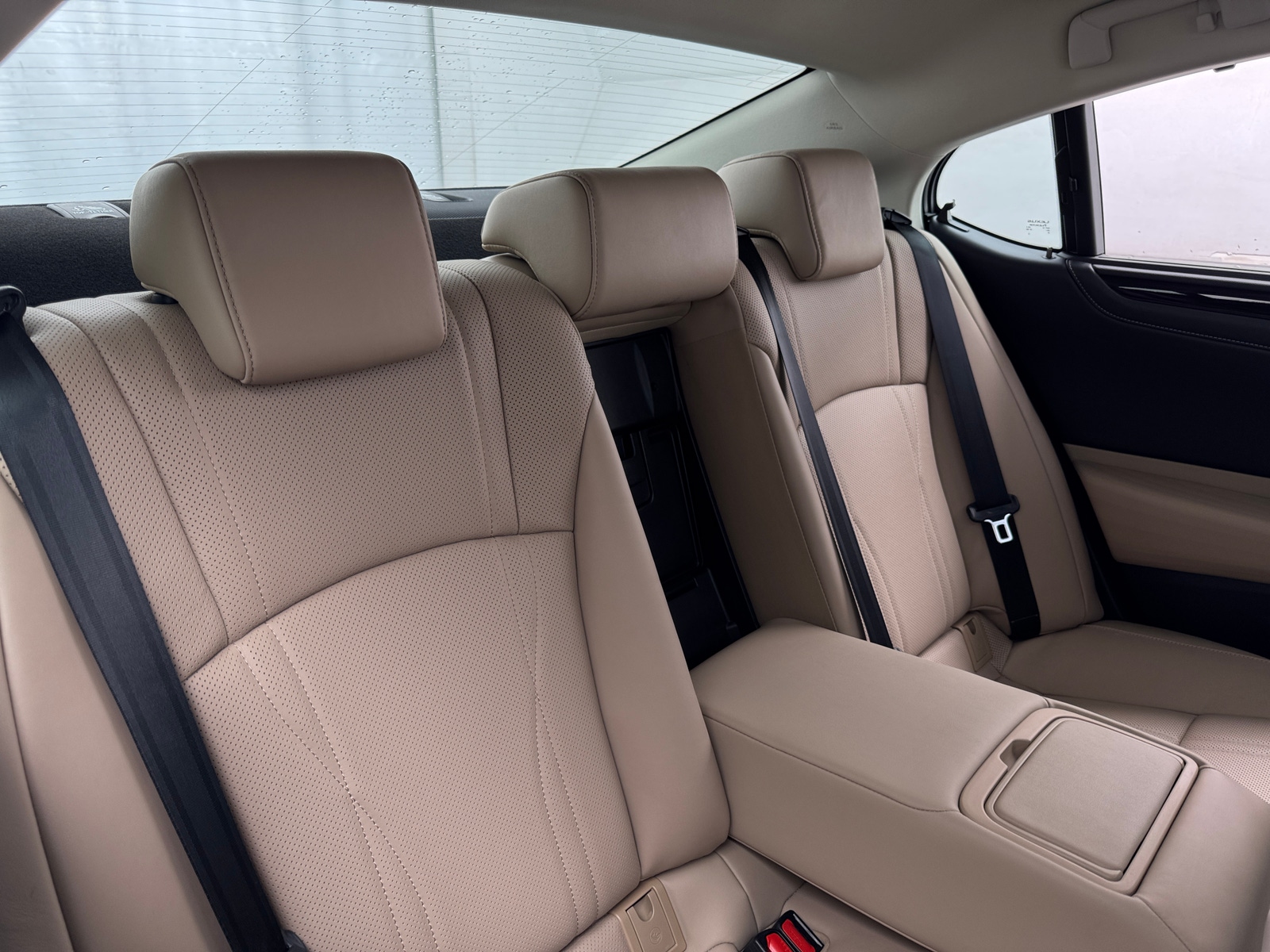 Thumbnail: 2020 Lexus ES - 5