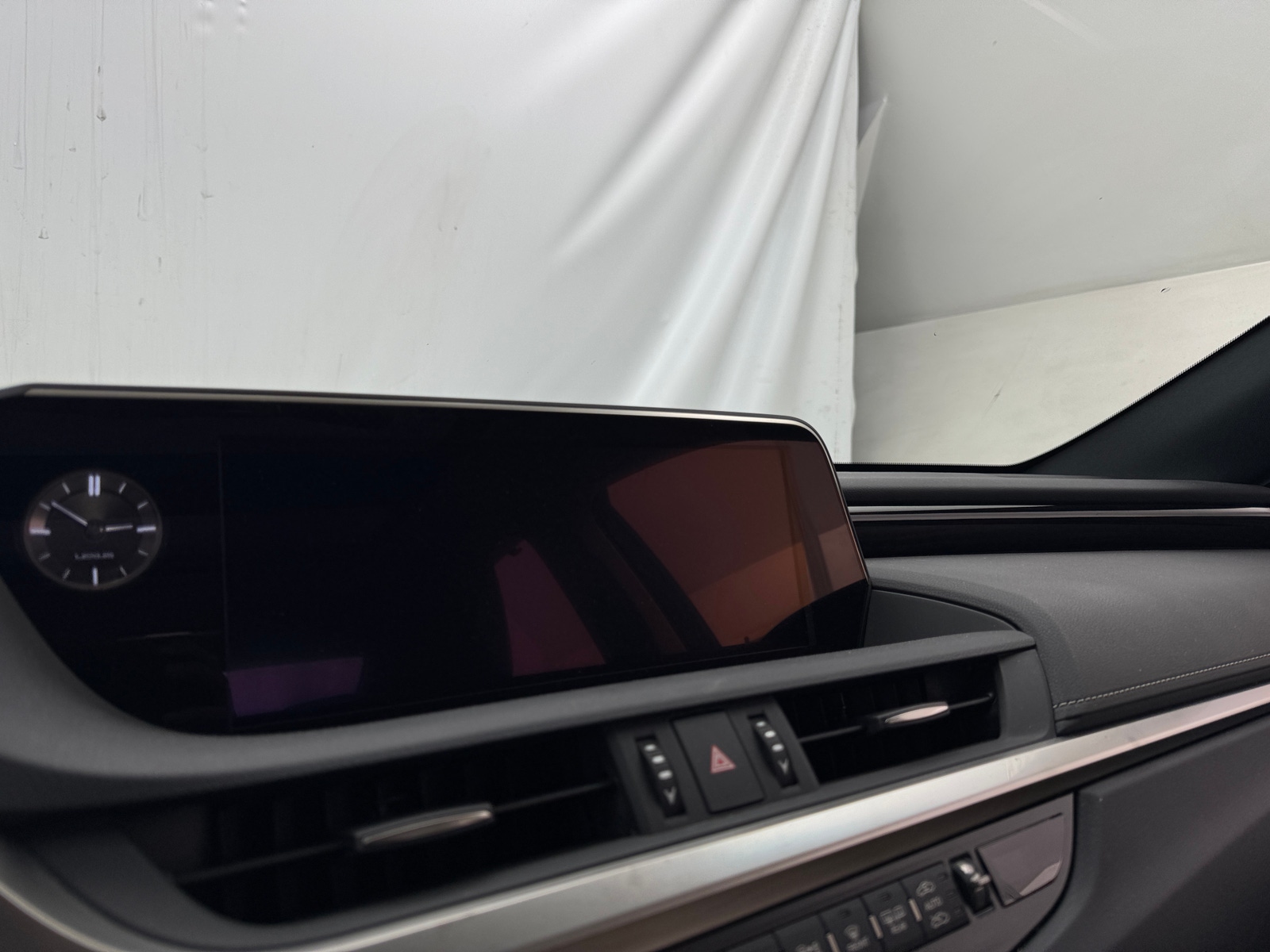 Thumbnail: 2020 Lexus ES - 3