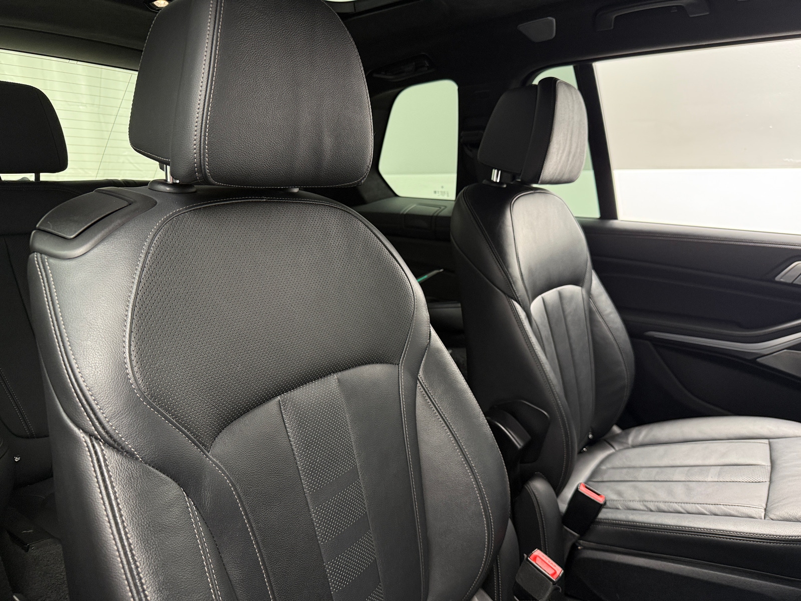 Thumbnail: 2020 BMW X7 - 6