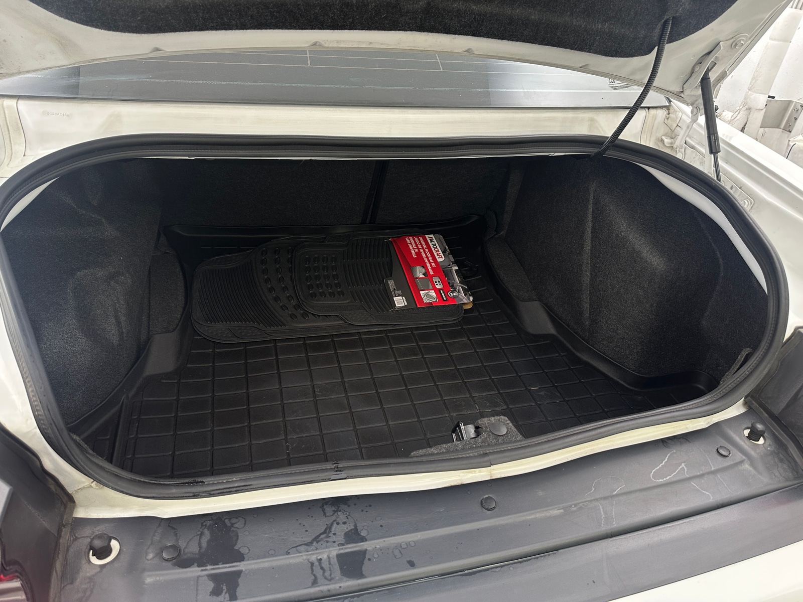 Thumbnail: 2018 Dodge Challenger - 5