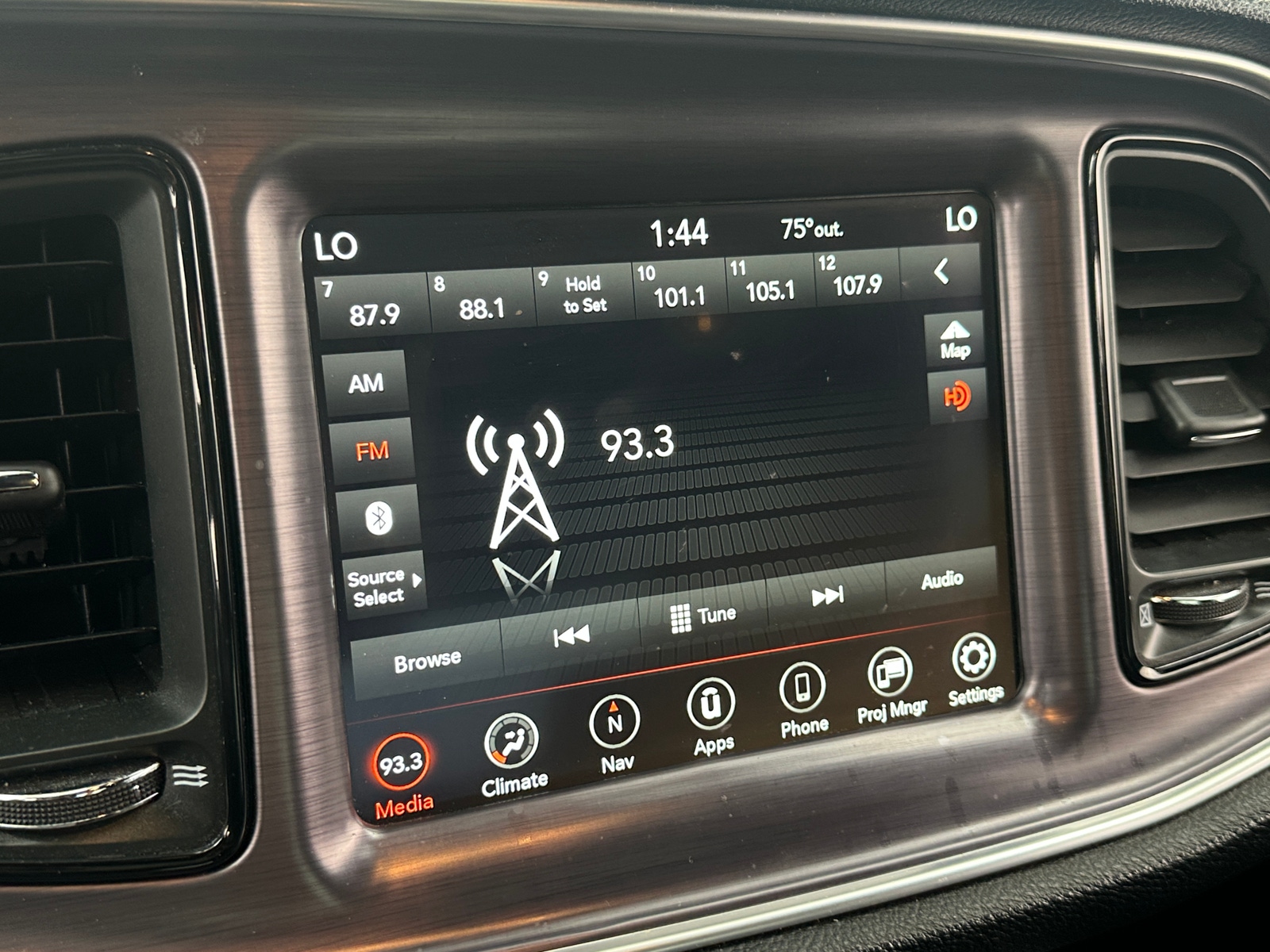 Thumbnail: 2018 Dodge Challenger - 3