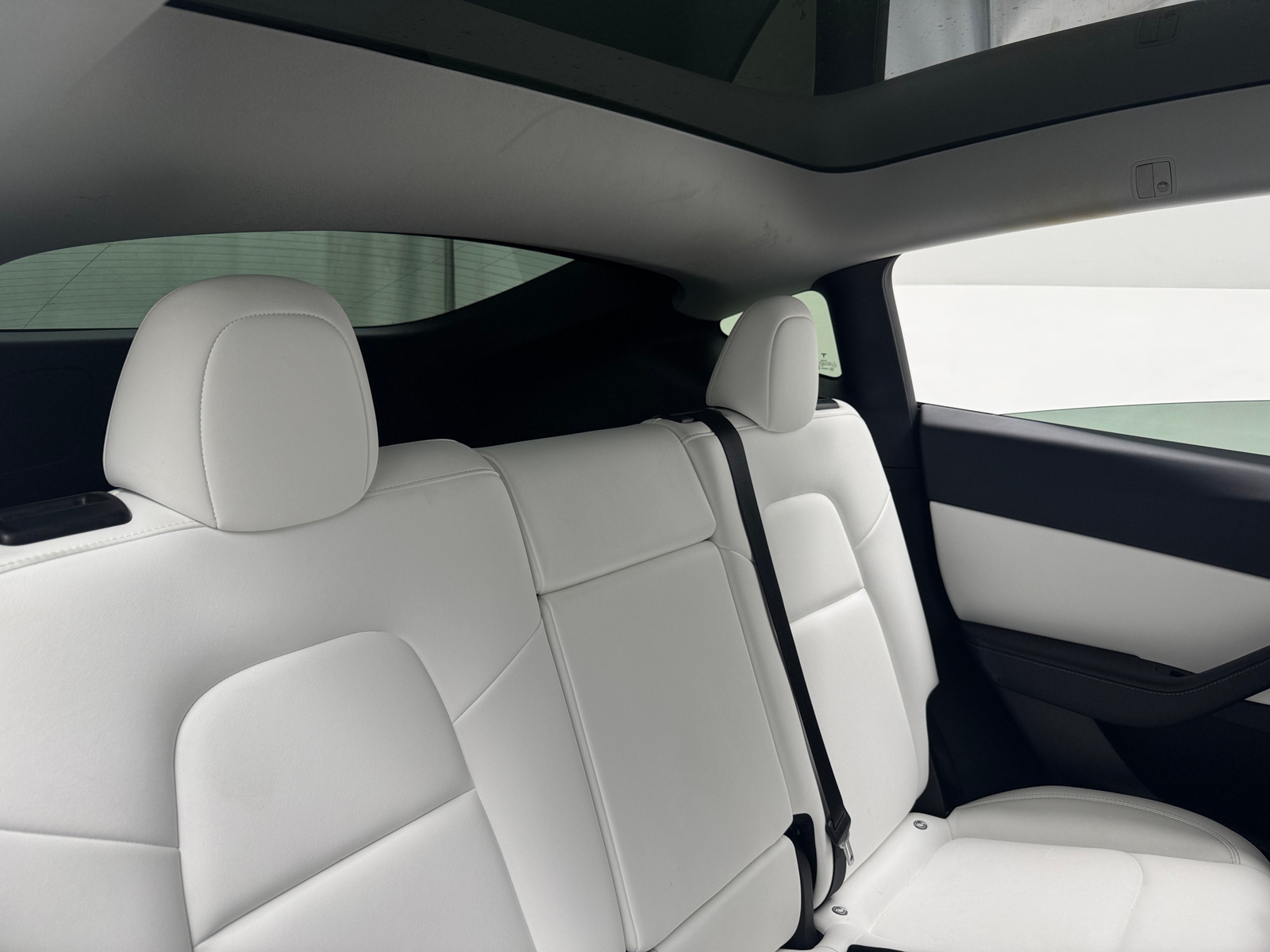 Thumbnail: 2022 Tesla Model Y - 5