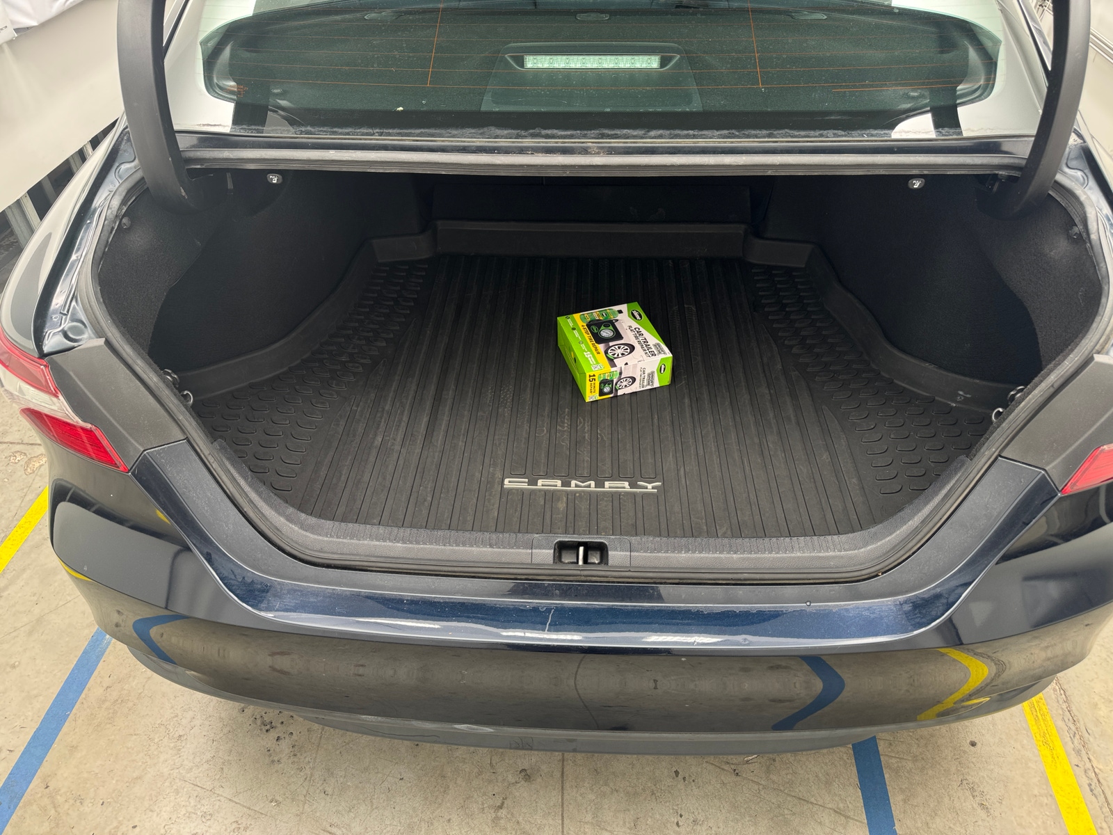 Thumbnail: 2021 Toyota Camry - 7