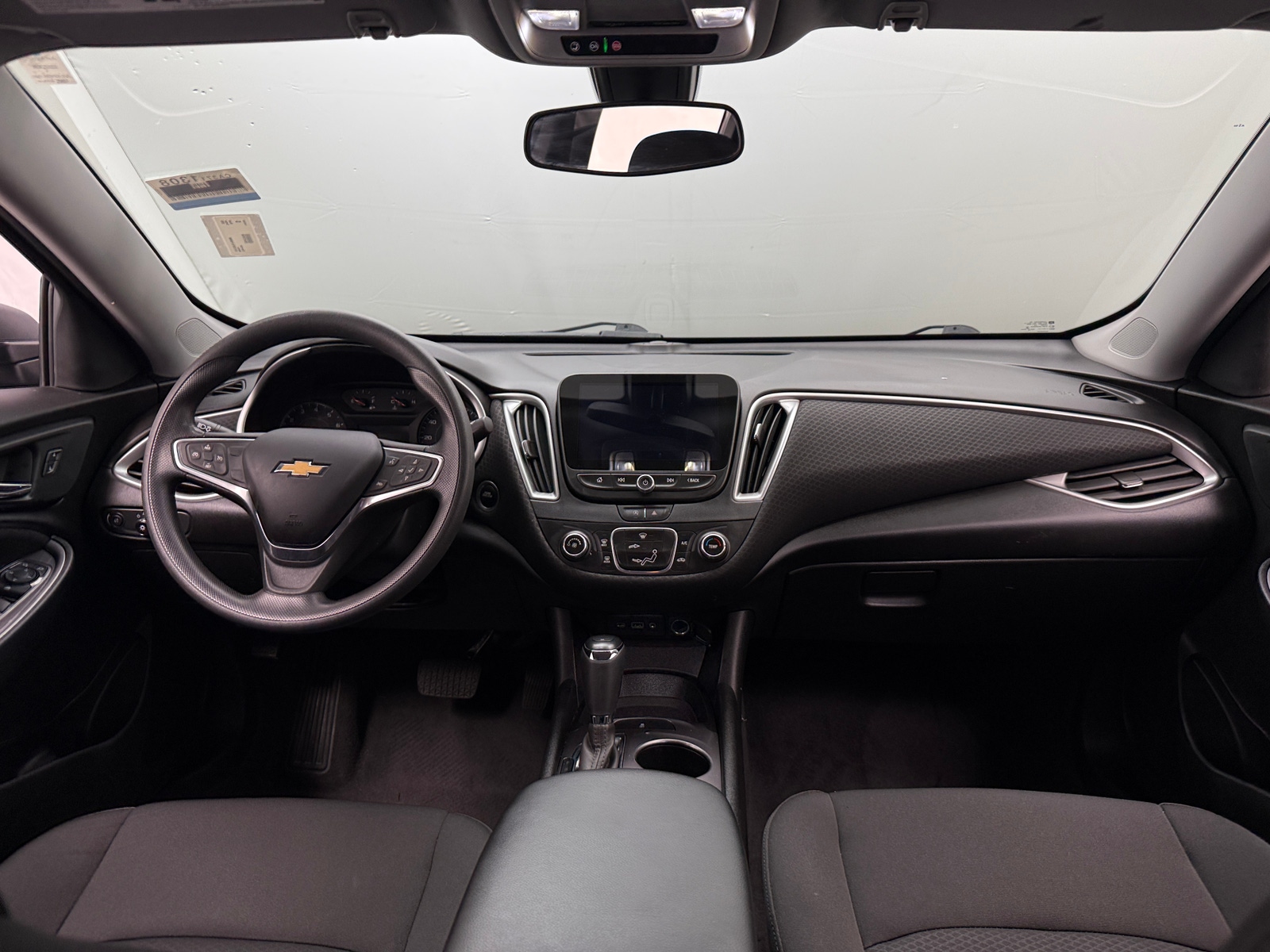 Thumbnail: 2020 Chevrolet Malibu - 3