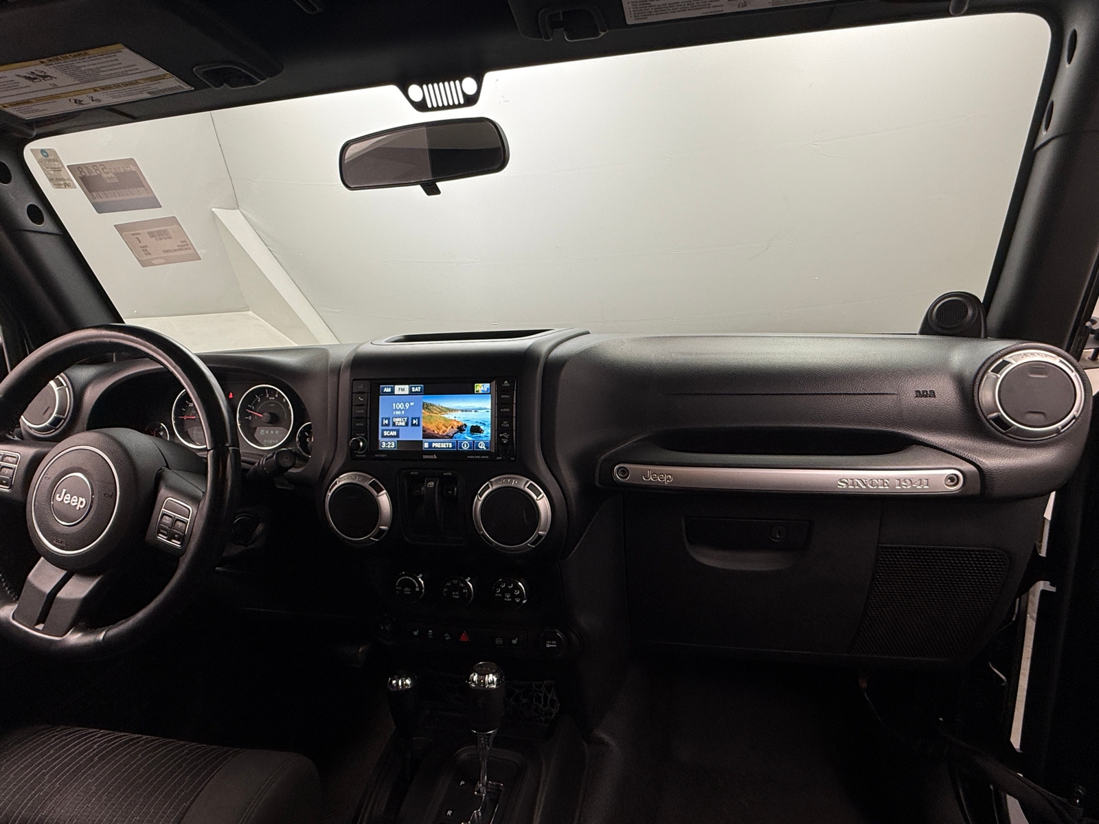 Thumbnail: 2012 Jeep Wrangler - 3