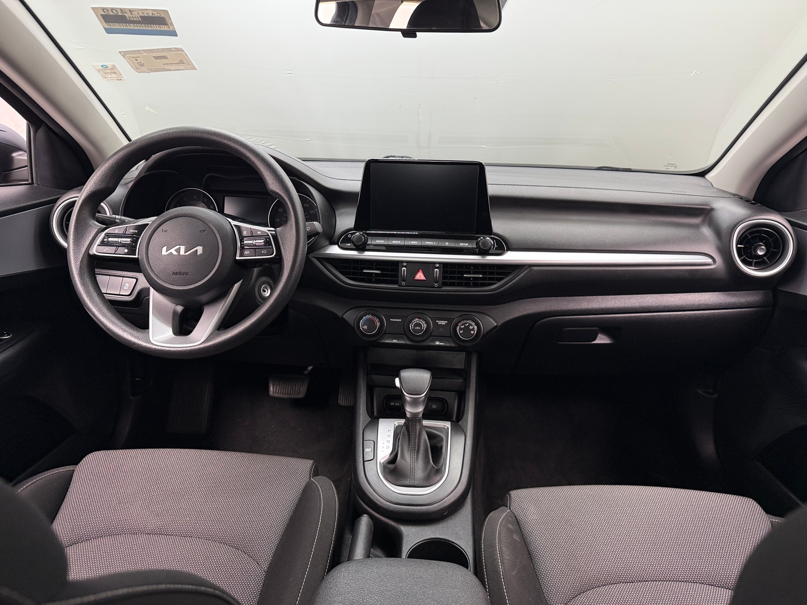 Thumbnail: 2024 Kia Forte - 3