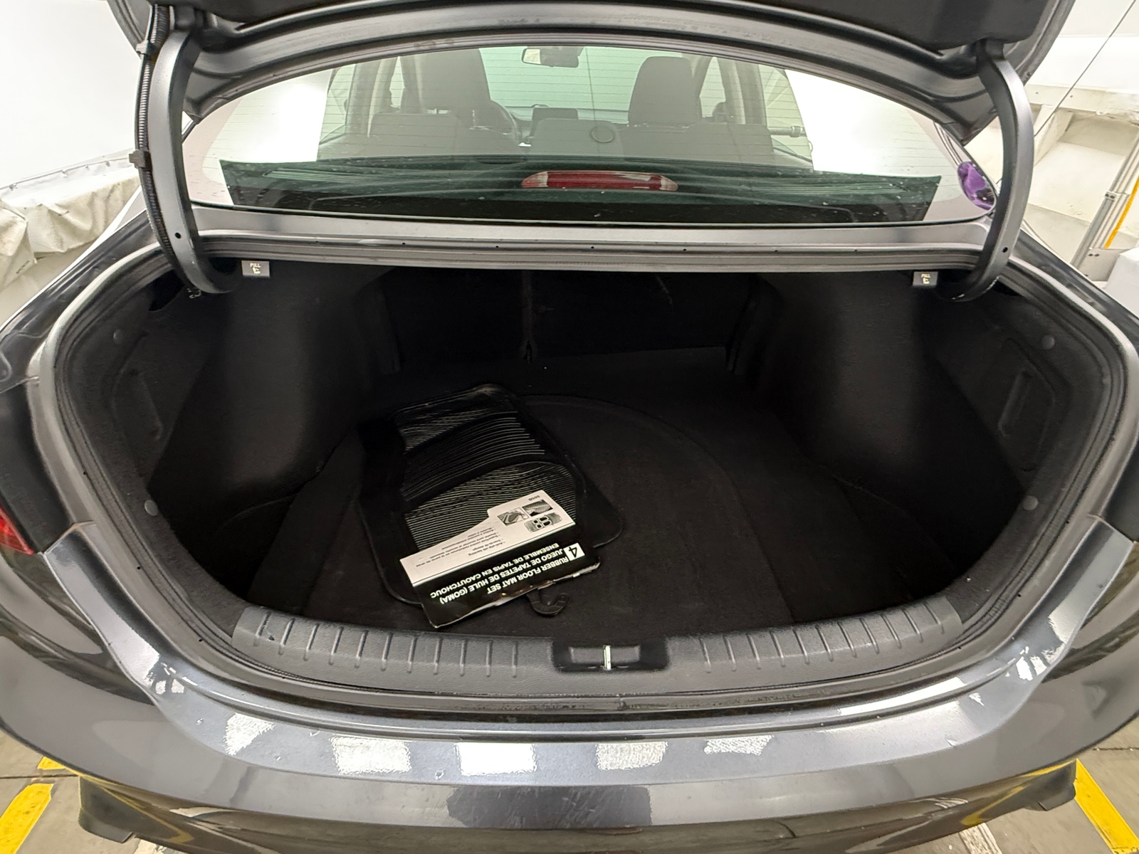 Thumbnail: 2024 Kia Forte - 7