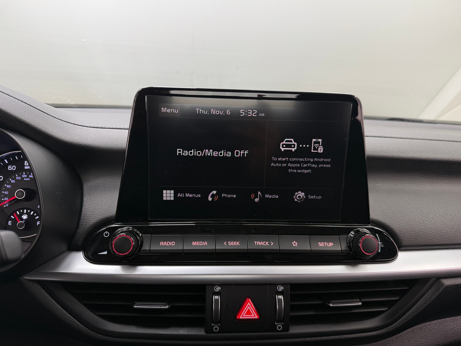 Thumbnail: 2024 Kia Forte - 4