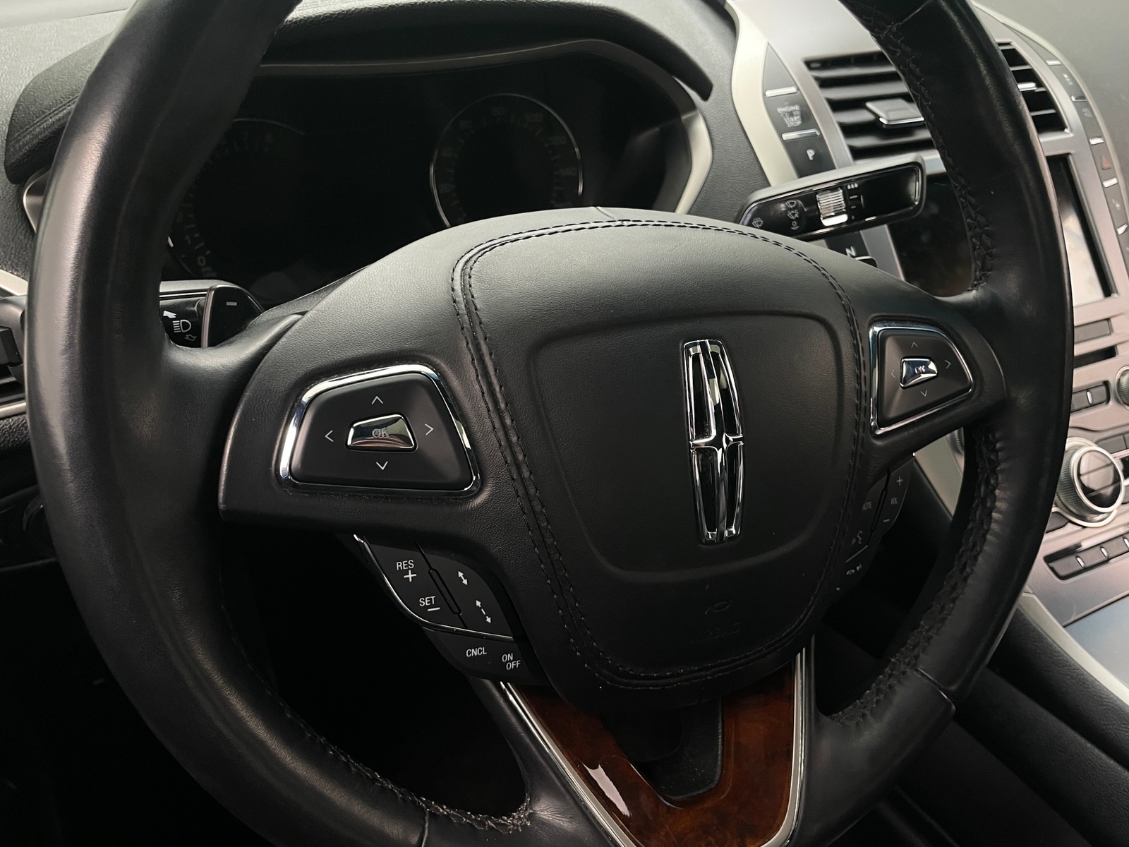 Thumbnail: 2019 Lincoln MKZ - 4