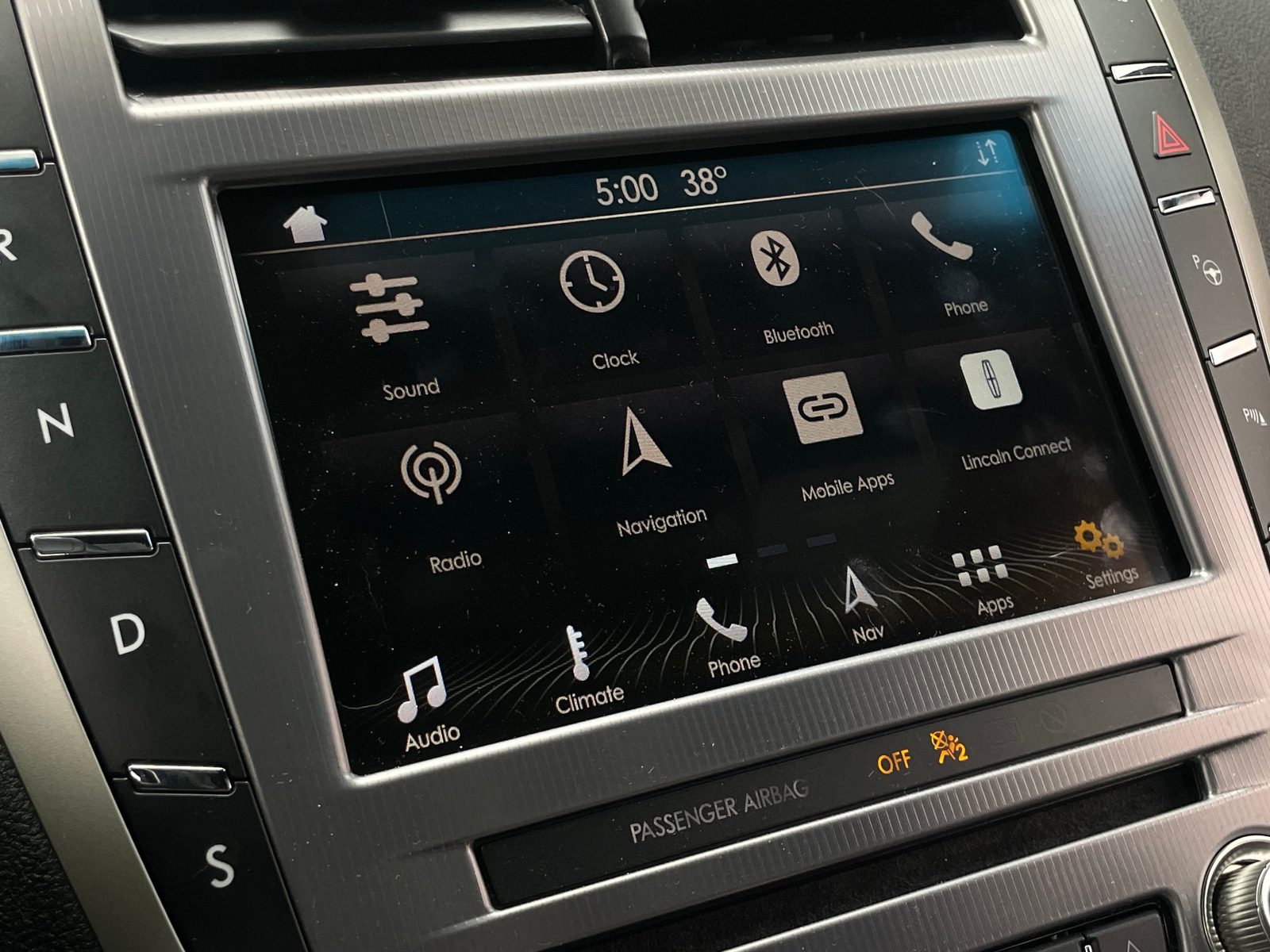 Thumbnail: 2019 Lincoln MKZ - 3