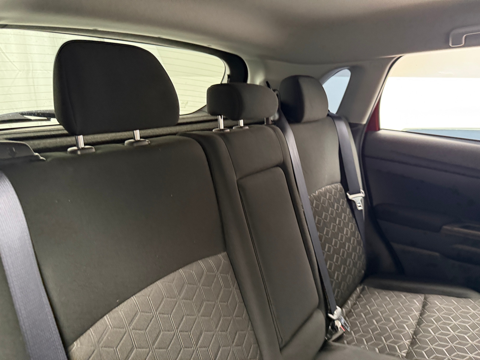 Thumbnail: 2023 Mitsubishi Outlander Sport - 6