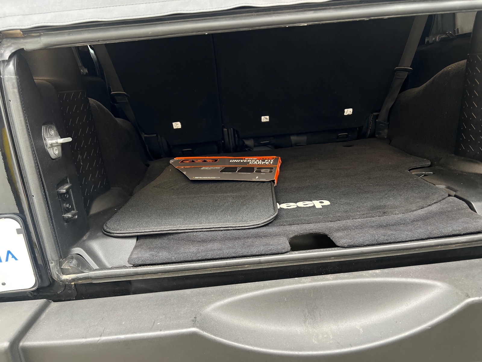 Thumbnail: 2016 Jeep Wrangler - 7