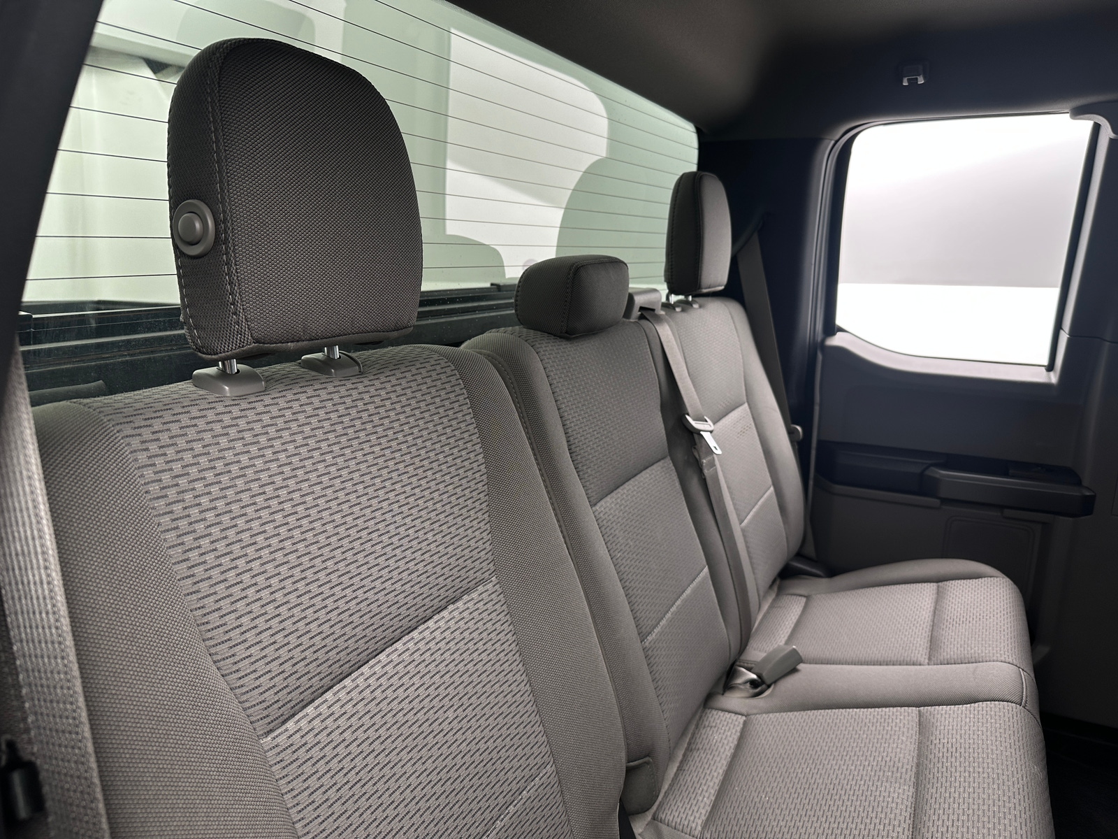 Thumbnail: 2019 Ford Econoline - 6