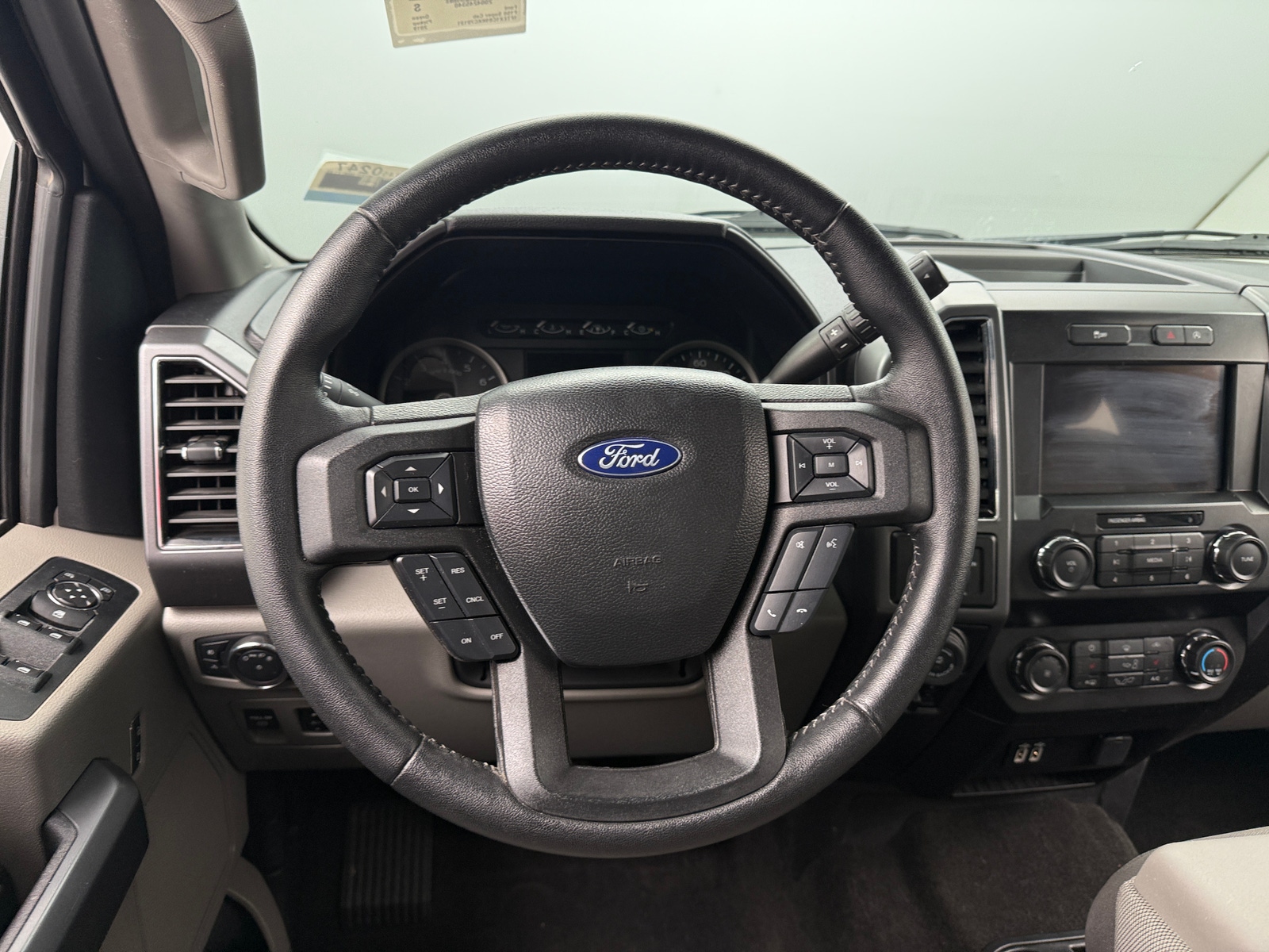 Thumbnail: 2019 Ford Econoline - 5