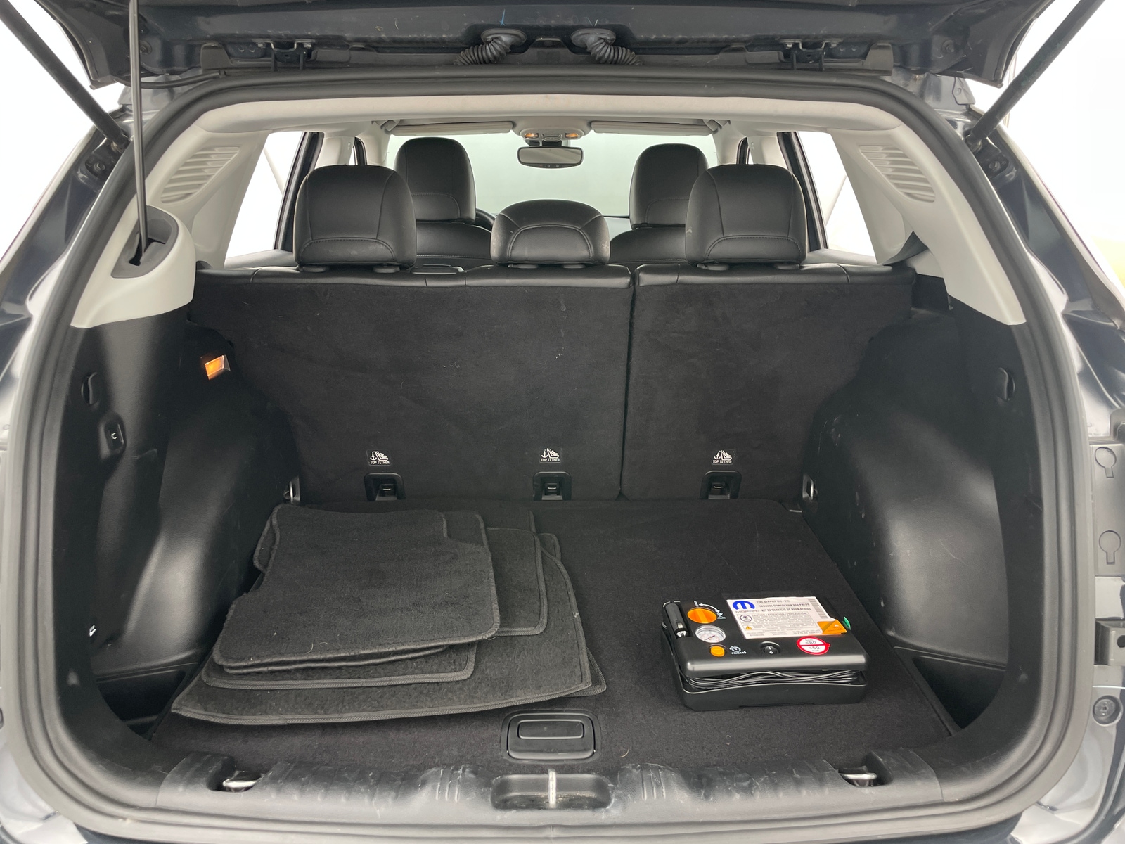 Thumbnail: 2018 Jeep Compass - 6