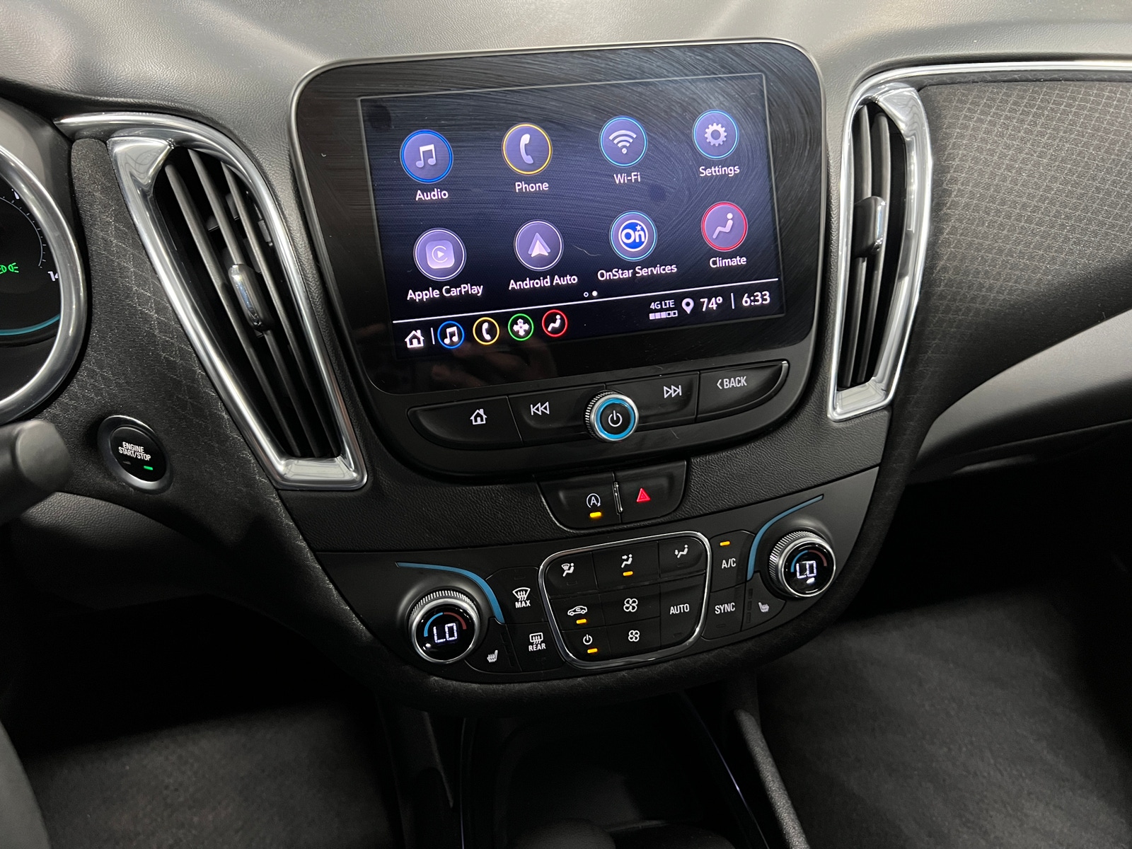 Thumbnail: 2021 Chevrolet Malibu - 4