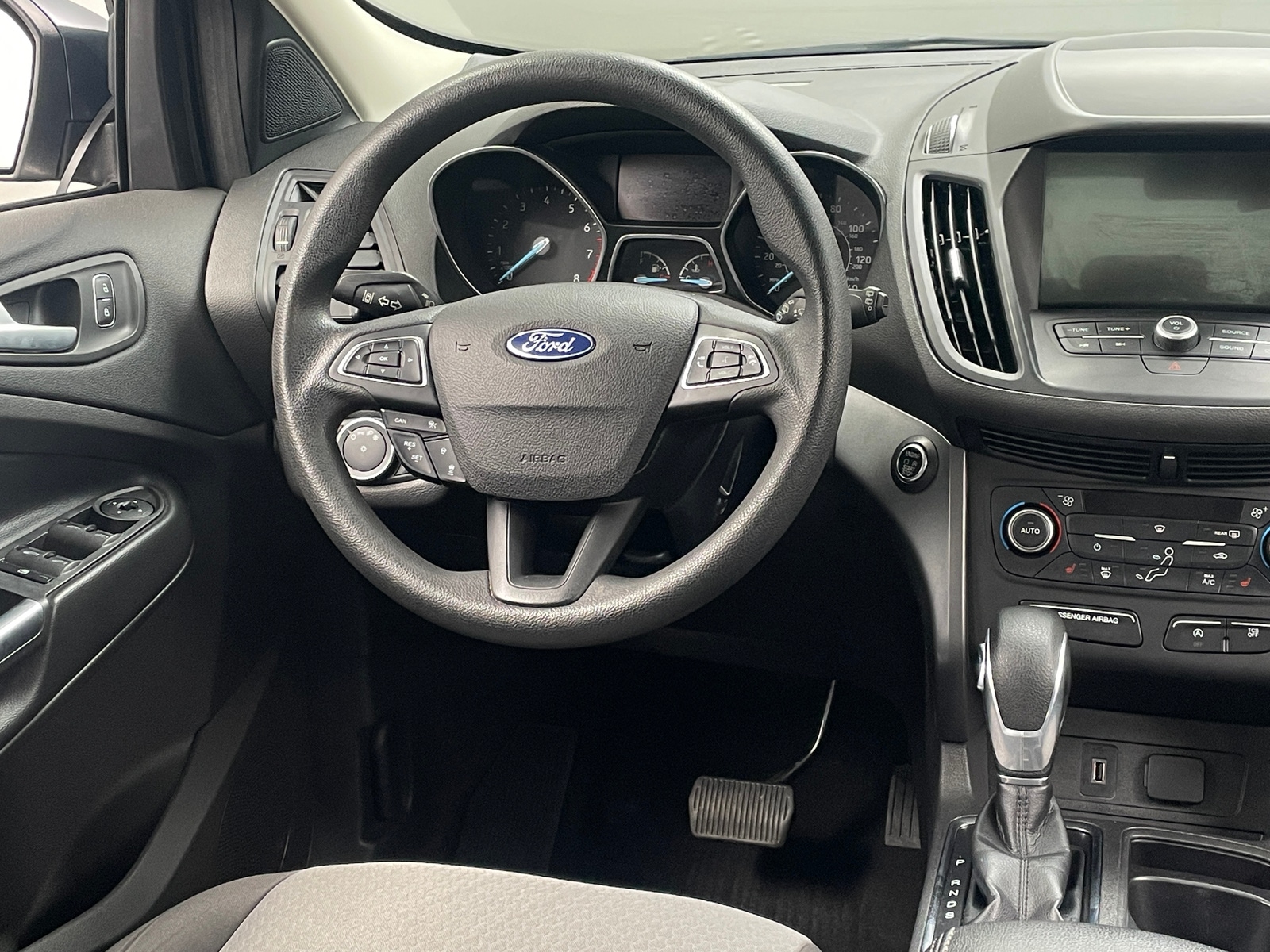 Thumbnail: 2019 Ford Escape - 5