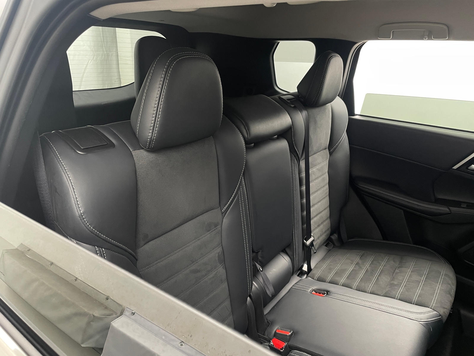 Thumbnail: 2024 Mitsubishi Outlander - 5