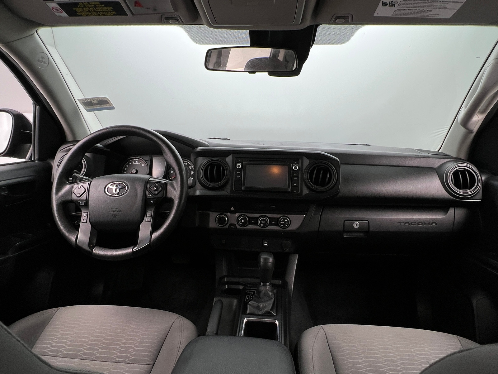 Thumbnail: 2019 Toyota Tacoma - 3