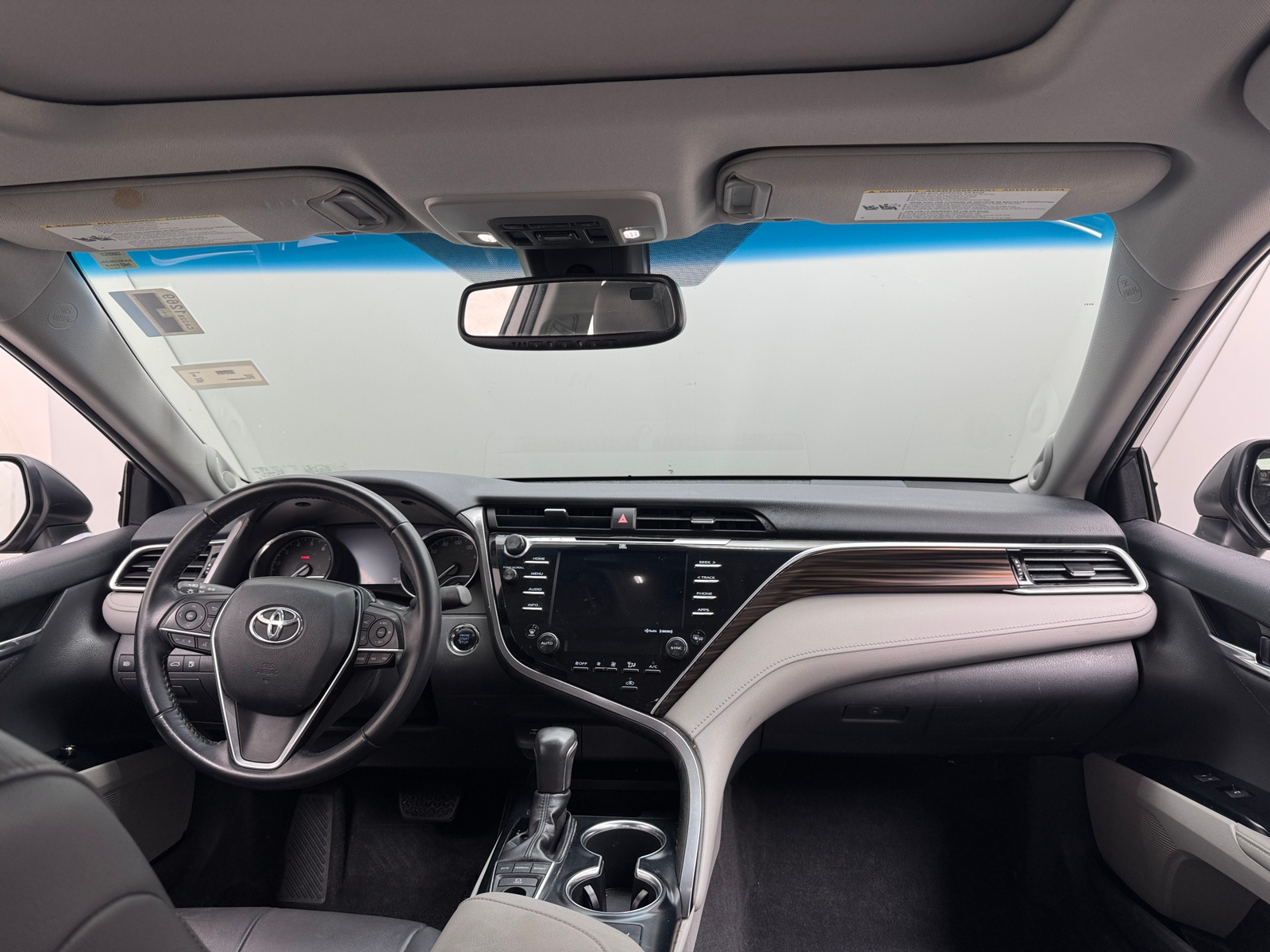 Thumbnail: 2018 Toyota Camry - 3