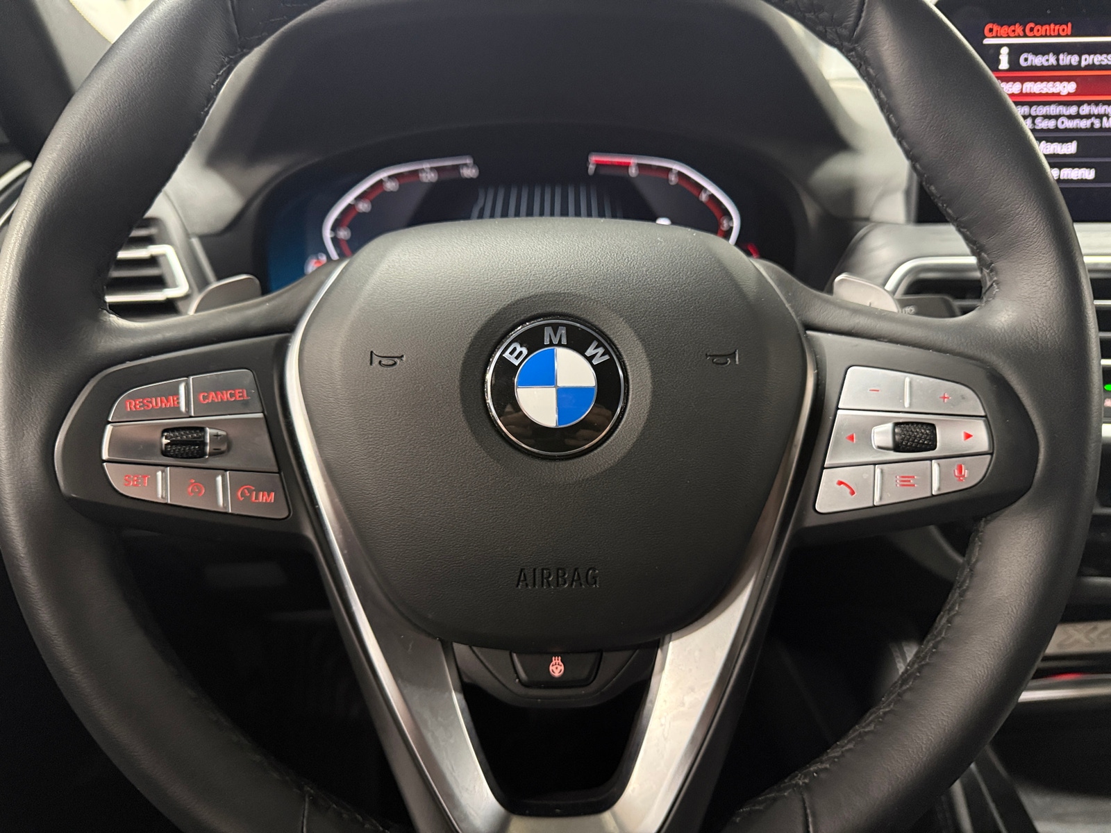 Thumbnail: 2025 BMW X4 - 4