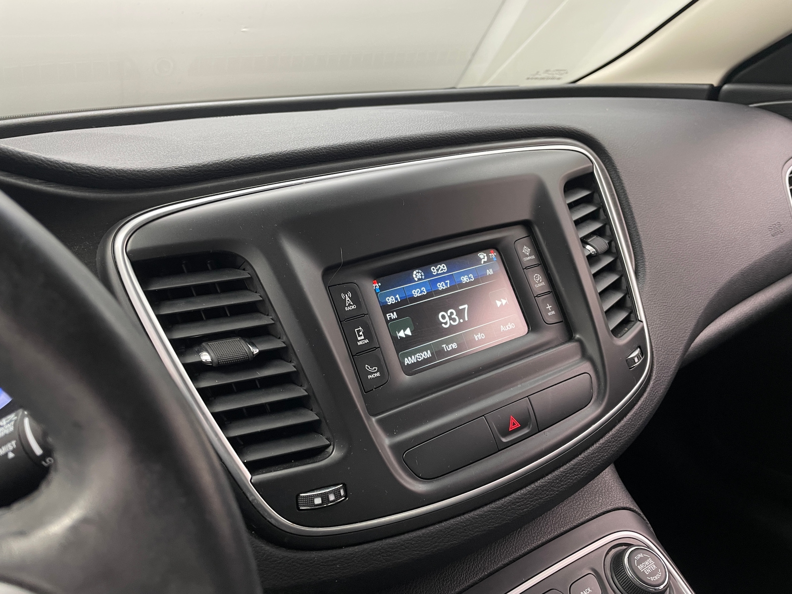 Thumbnail: 2015 Chrysler 200 - 4