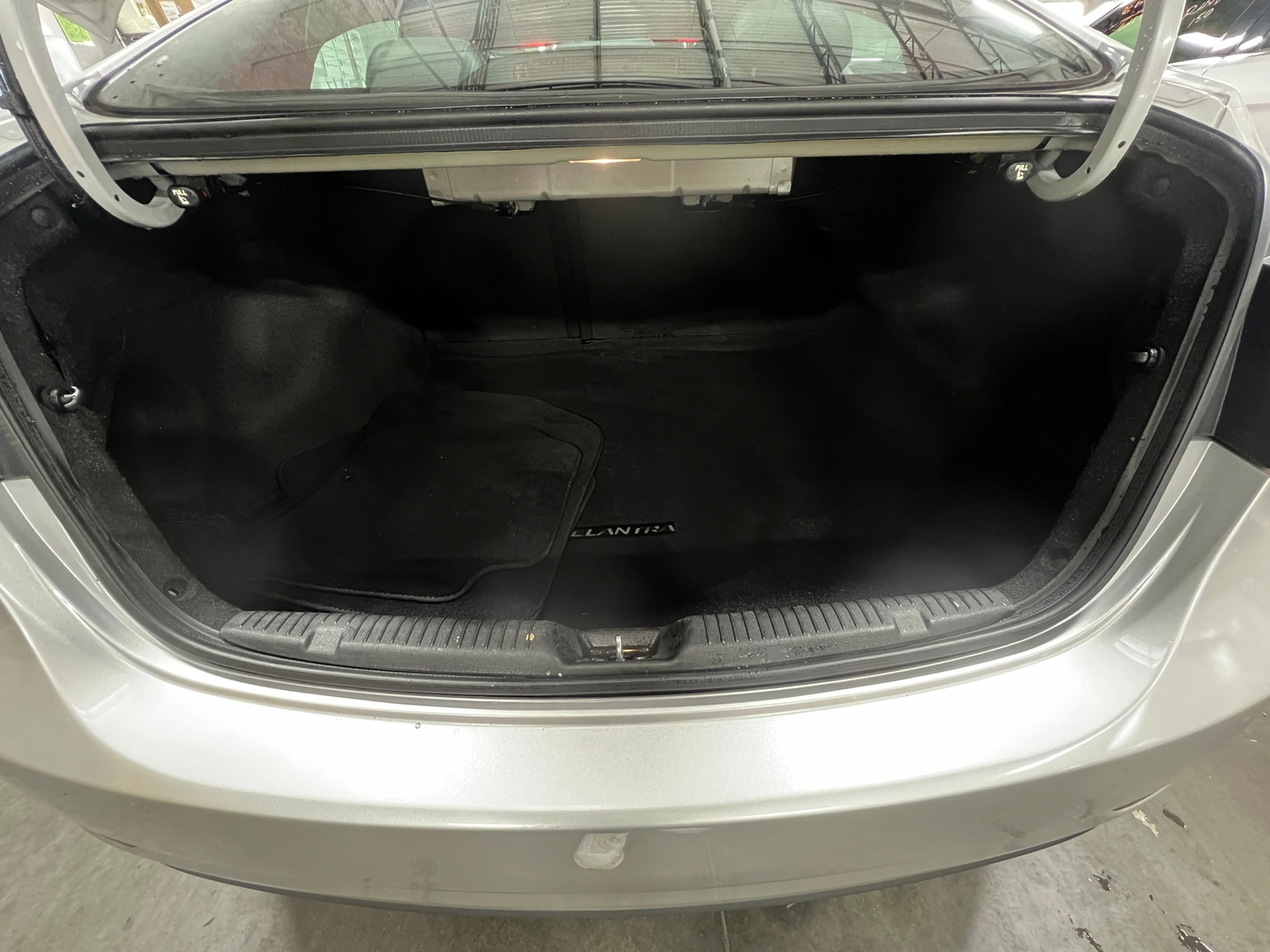 Thumbnail: 2015 Hyundai Elantra - 6