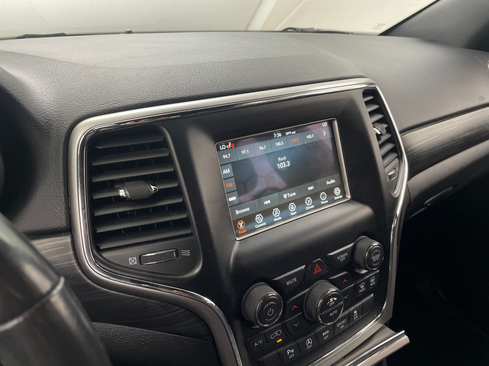 Thumbnail: 2019 Jeep Grand Cherokee - 4