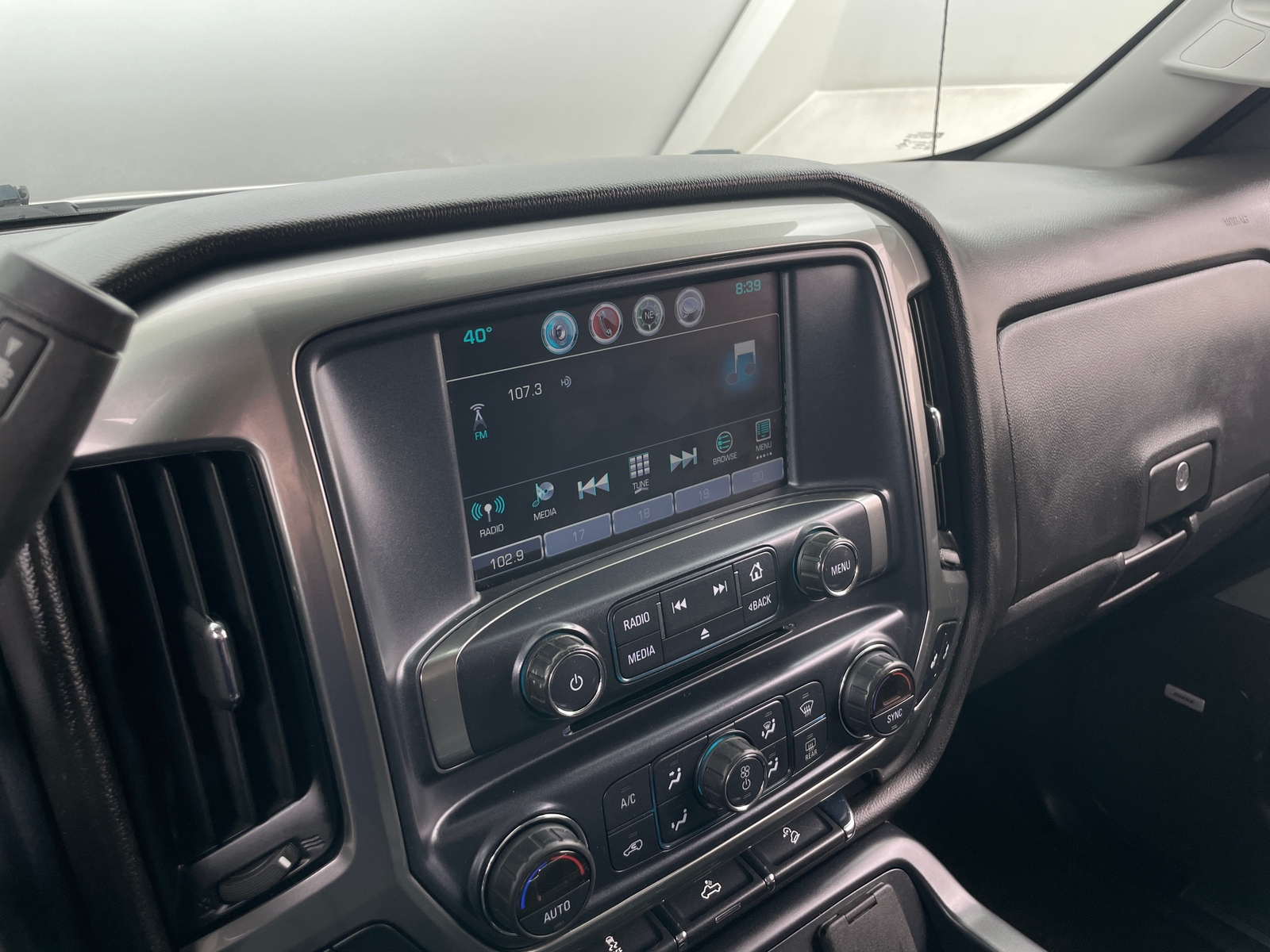 Thumbnail: 2018 Chevrolet Silverado 1500 - 4