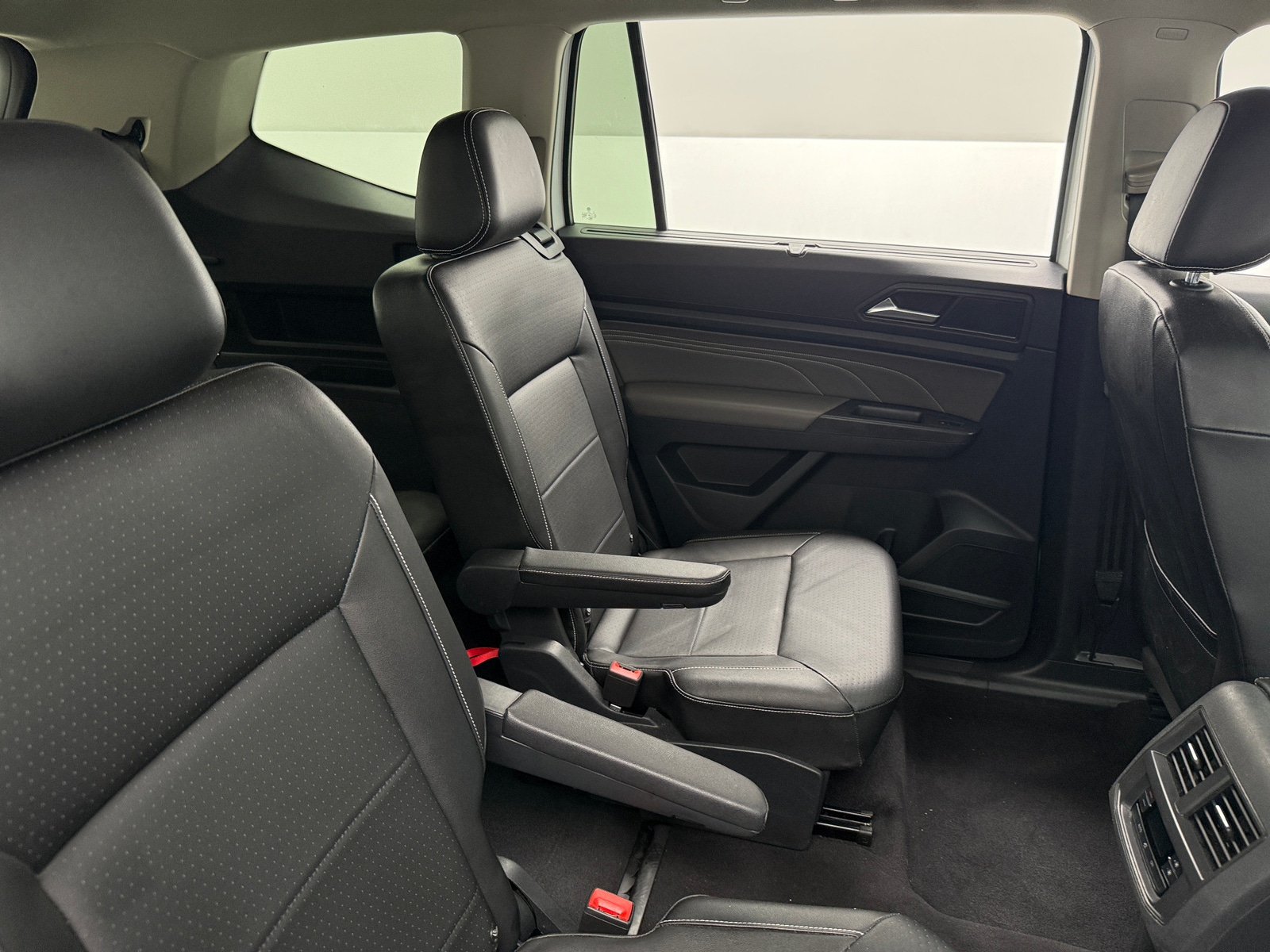 Thumbnail: 2021 Volkswagen Atlas - 5