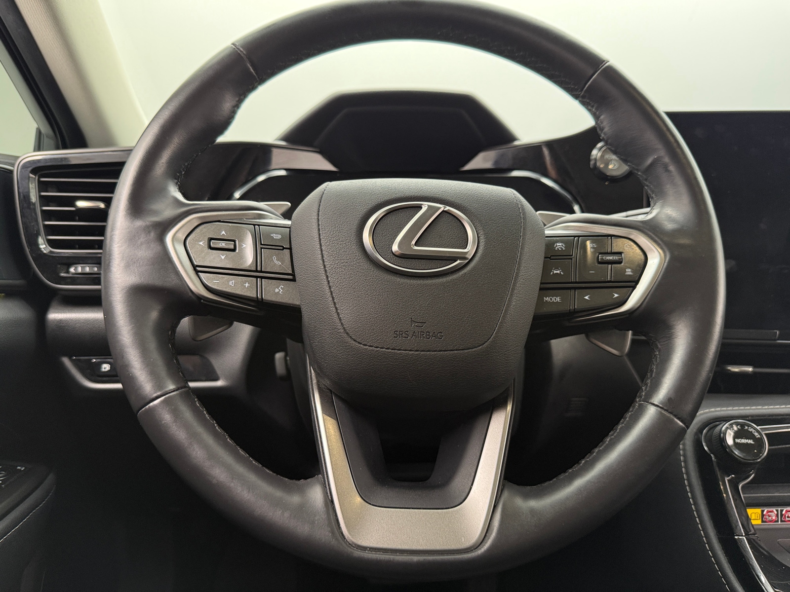 Thumbnail: 2022 Lexus NX - 4