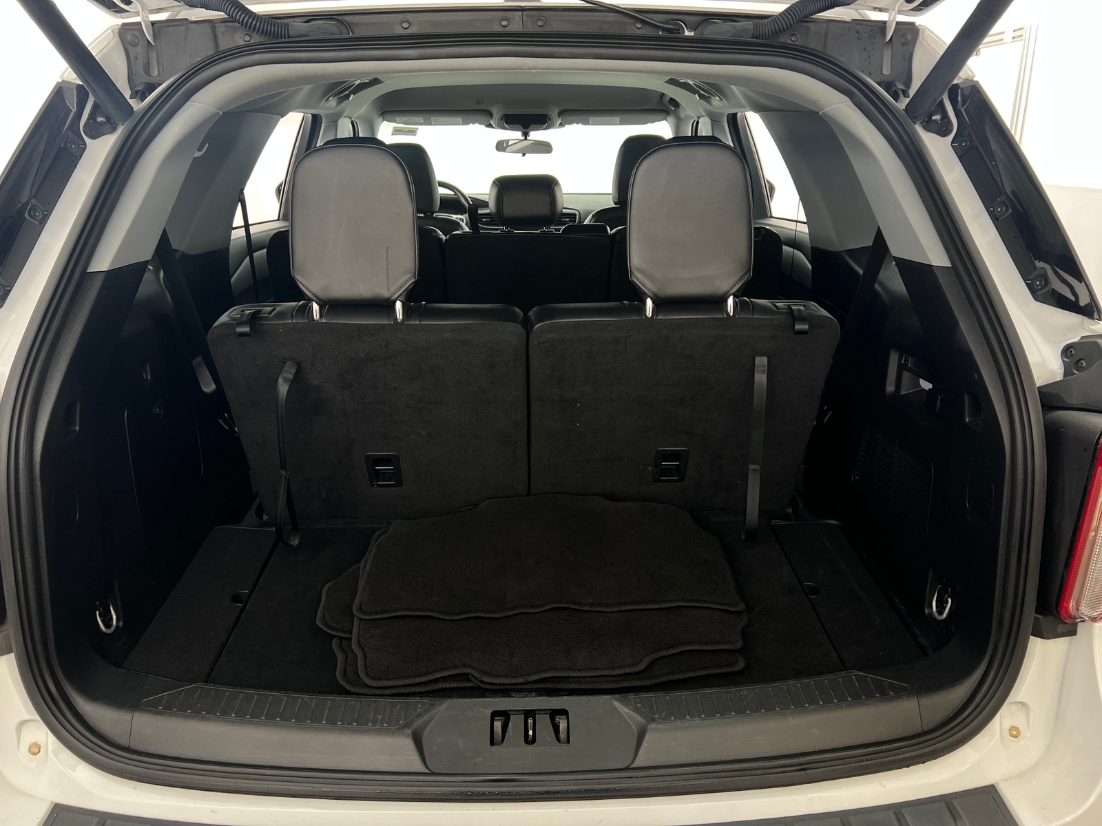 Thumbnail: 2023 Ford Explorer - 7