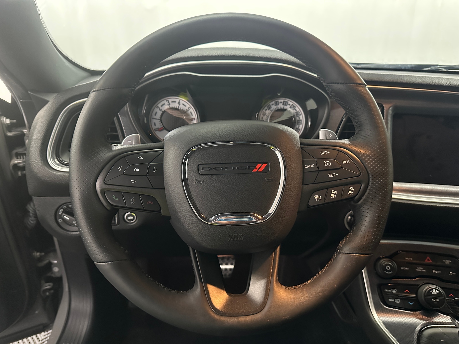 Thumbnail: 2017 Dodge Challenger - 4