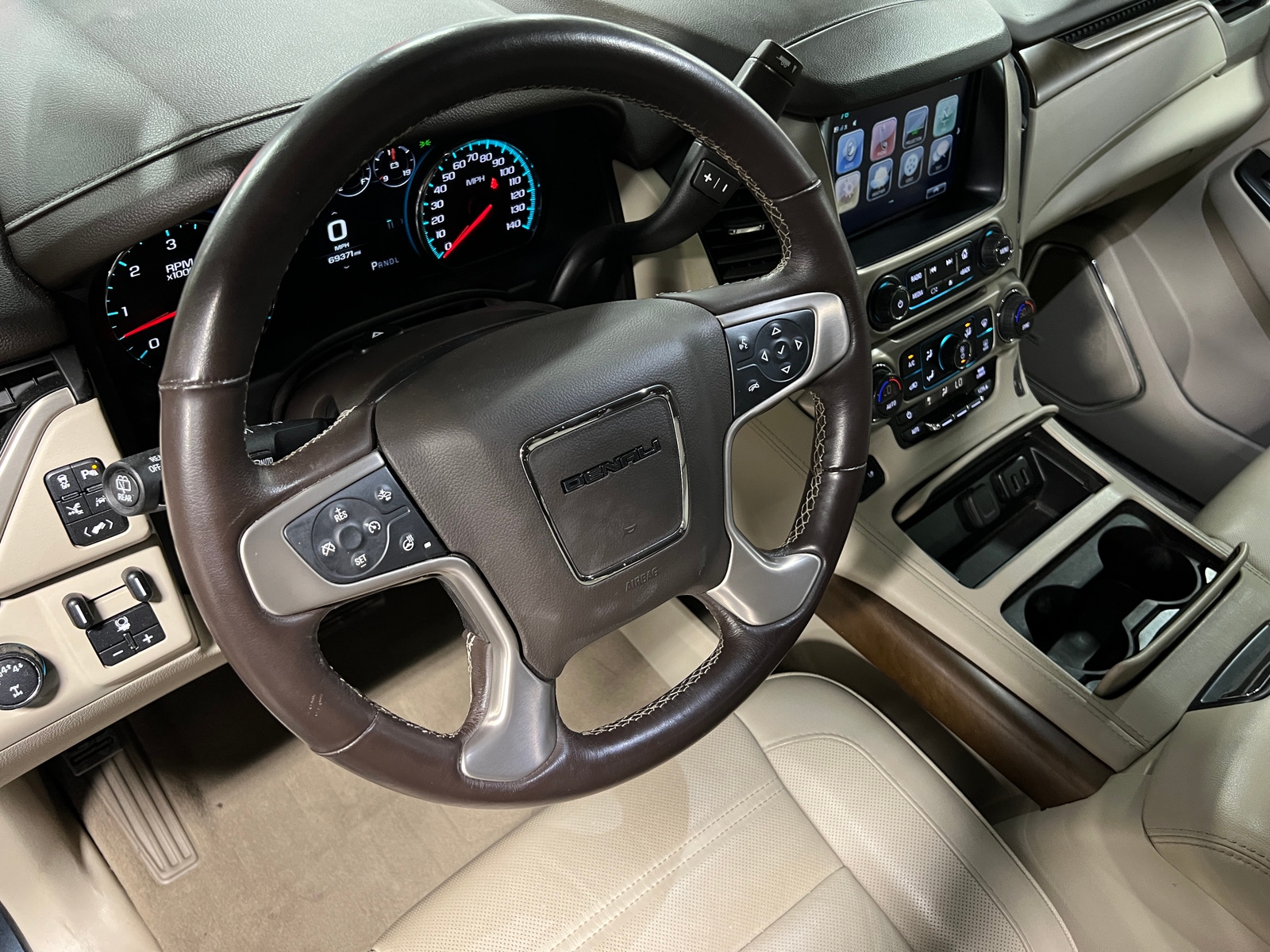 Thumbnail: 2020 GMC Yukon - 4